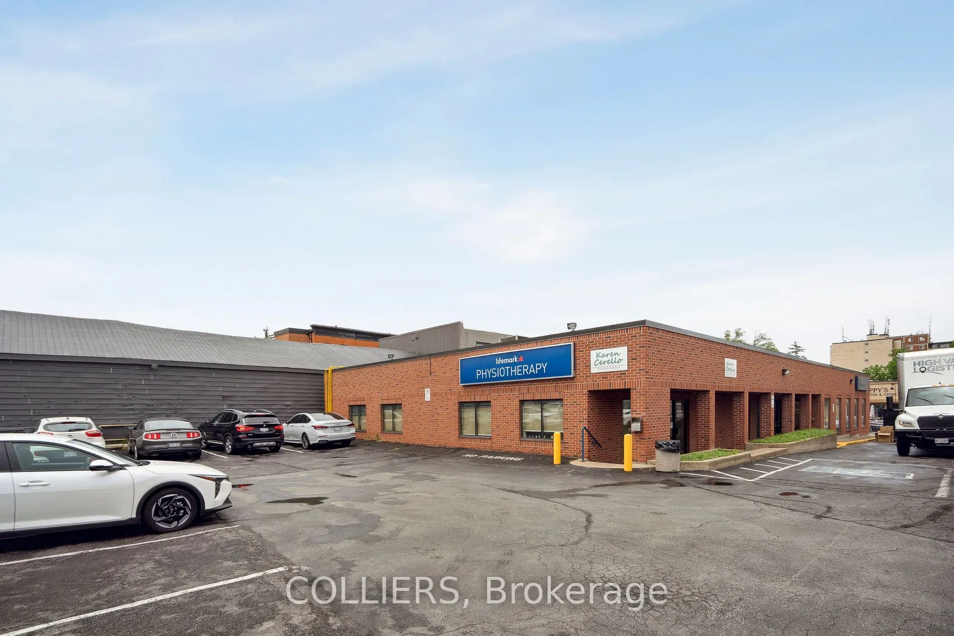 42 King Street E, #2