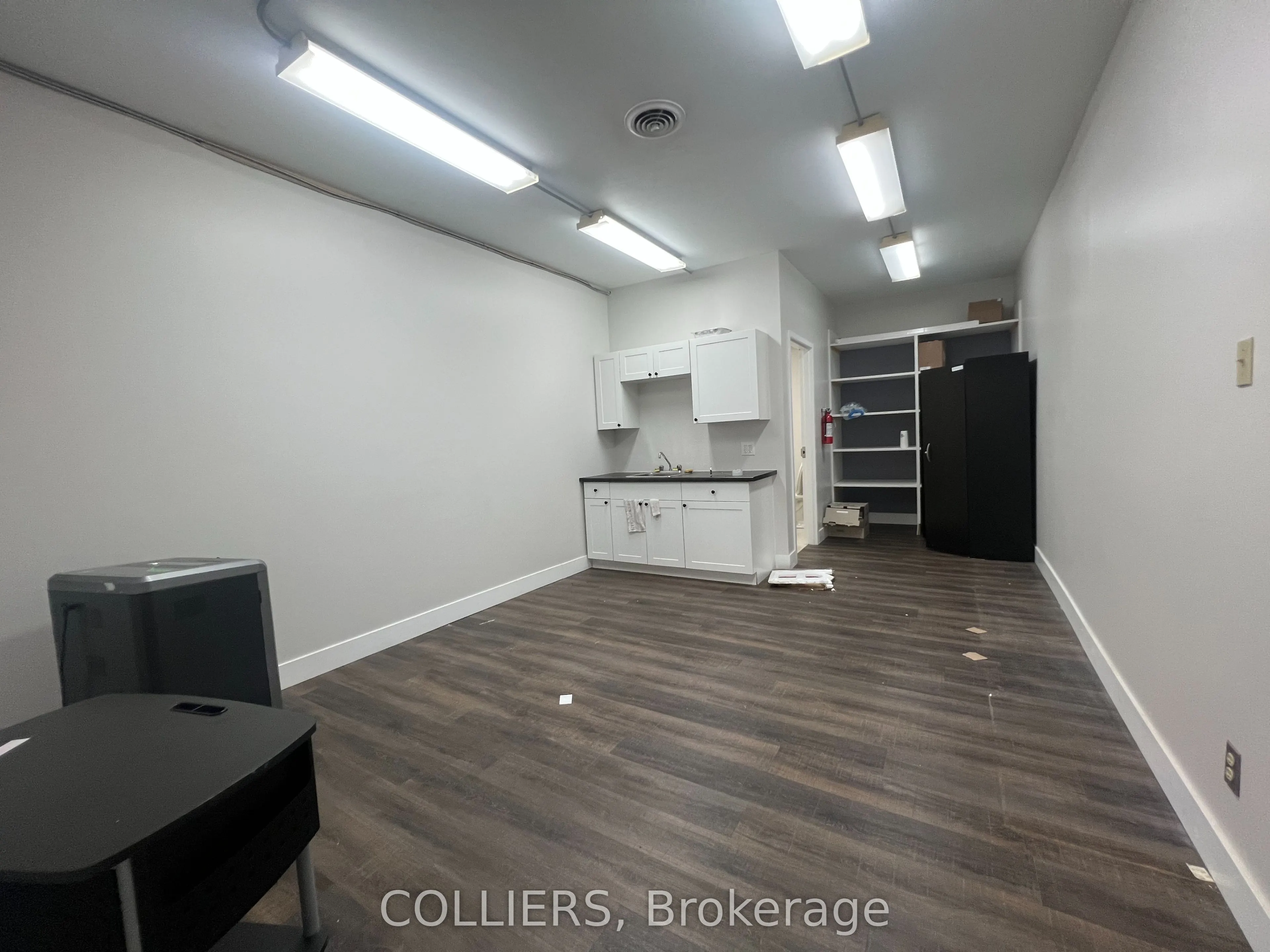 42 King Street E, #2