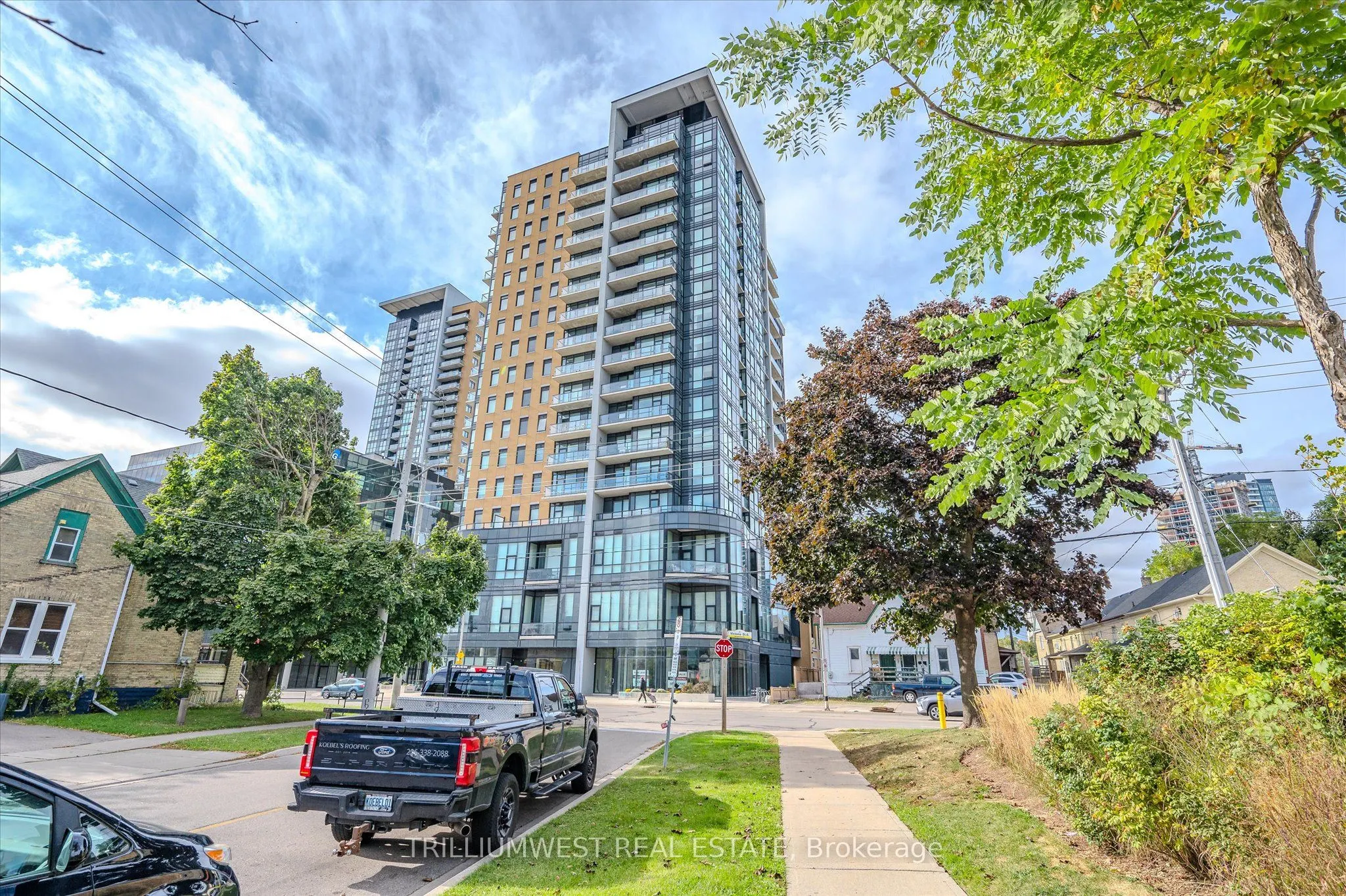 100 Garment Street, #902