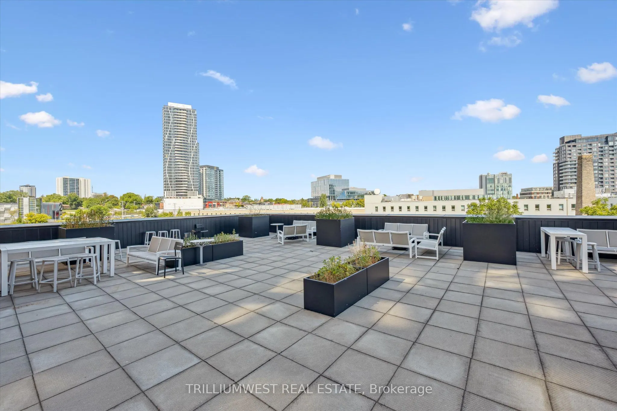 100 Garment Street, #902