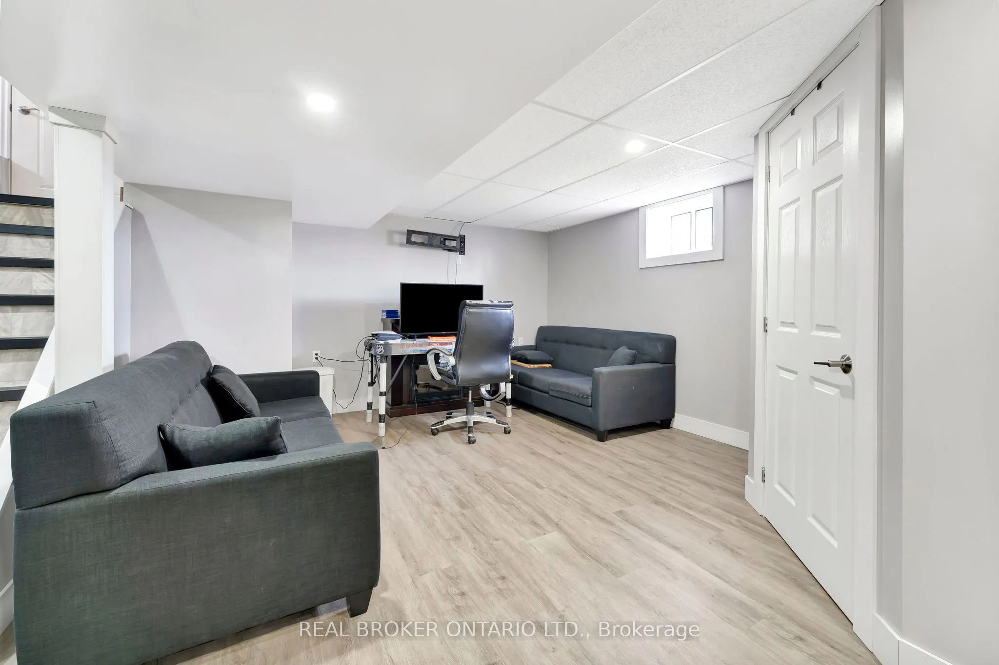 1684 Hazen Road