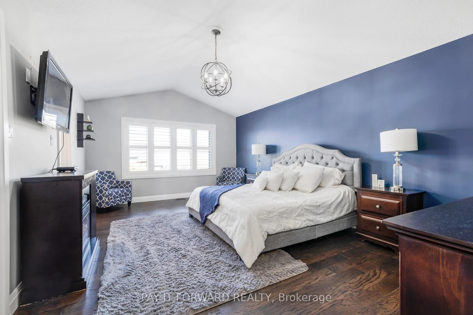 18 Whiting Drive