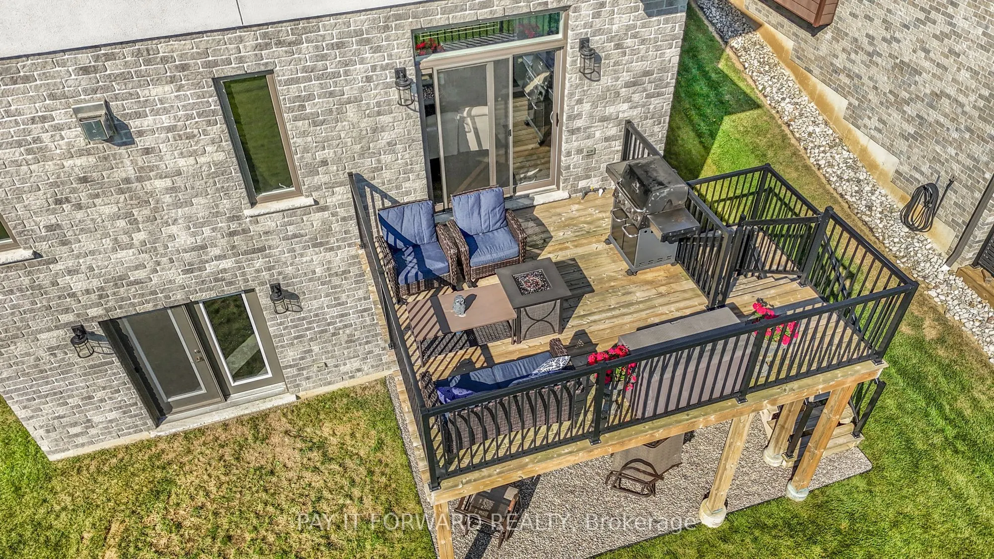 18 Whiting Drive
