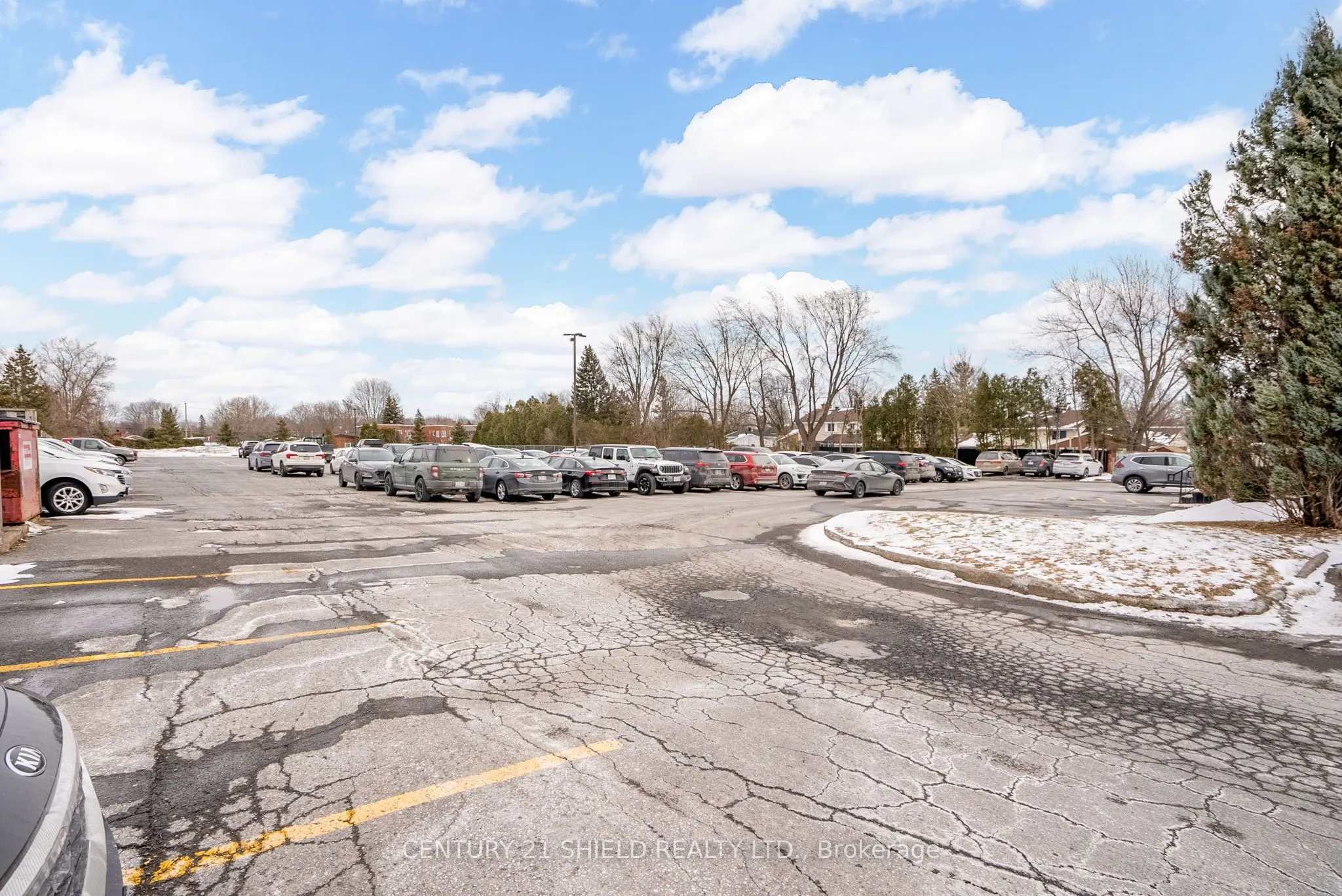820 McConnell Avenue, #213