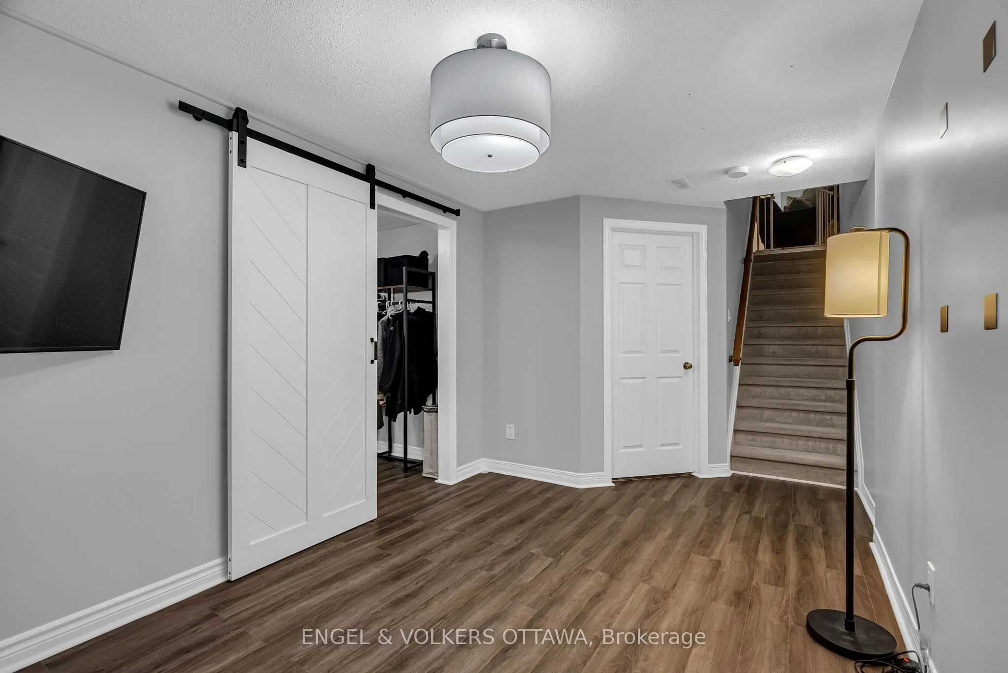 529 Devonwood Circle