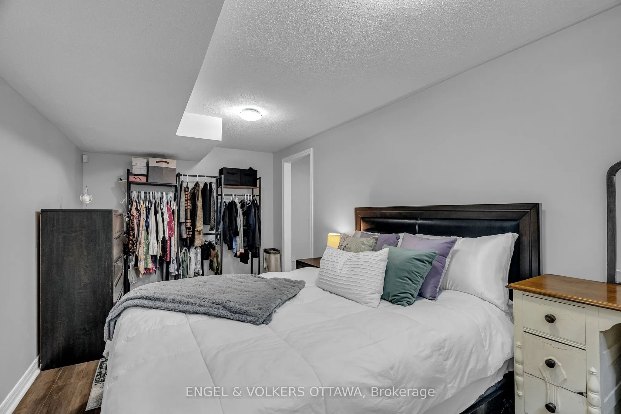 529 Devonwood Circle