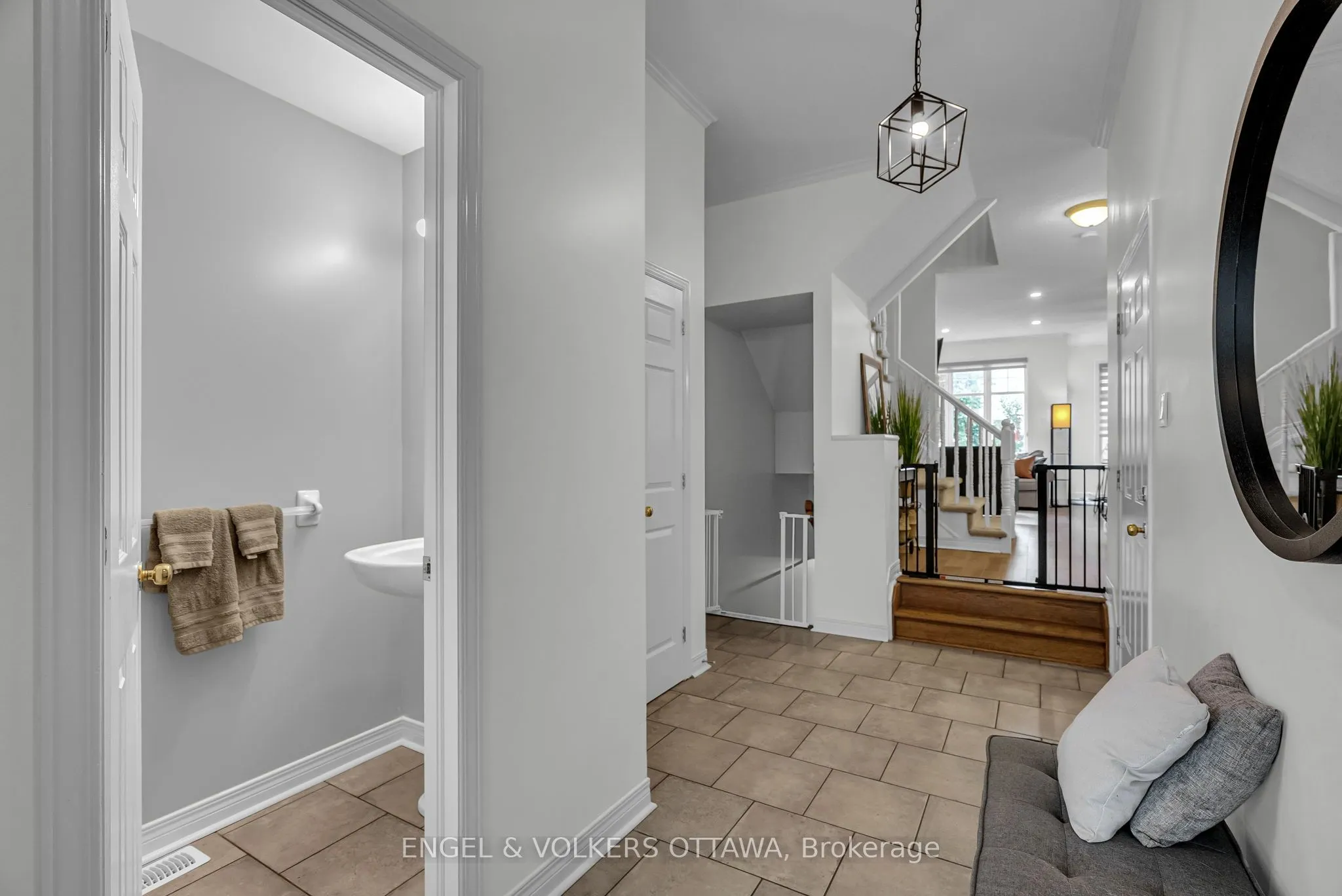 529 Devonwood Circle