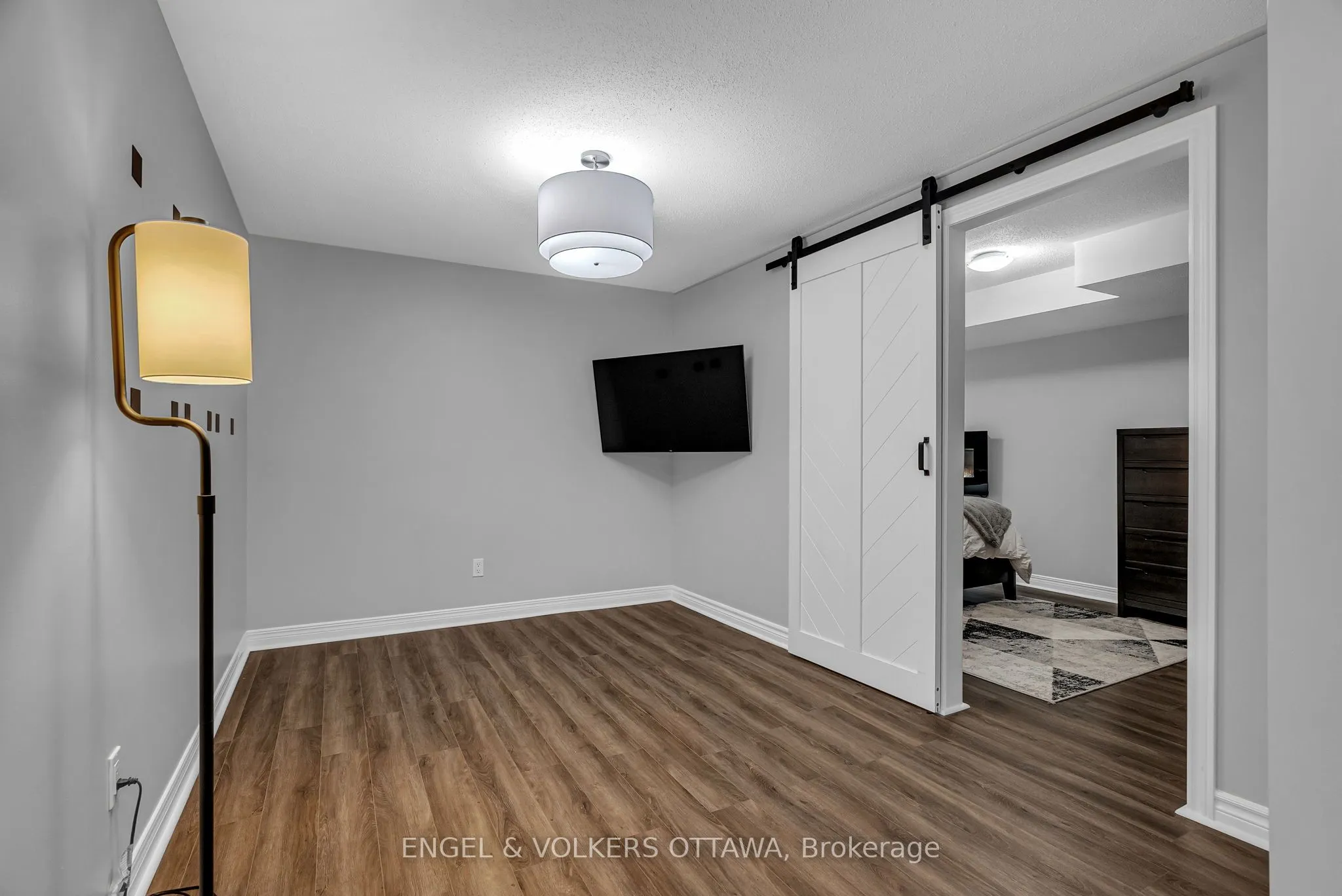529 Devonwood Circle