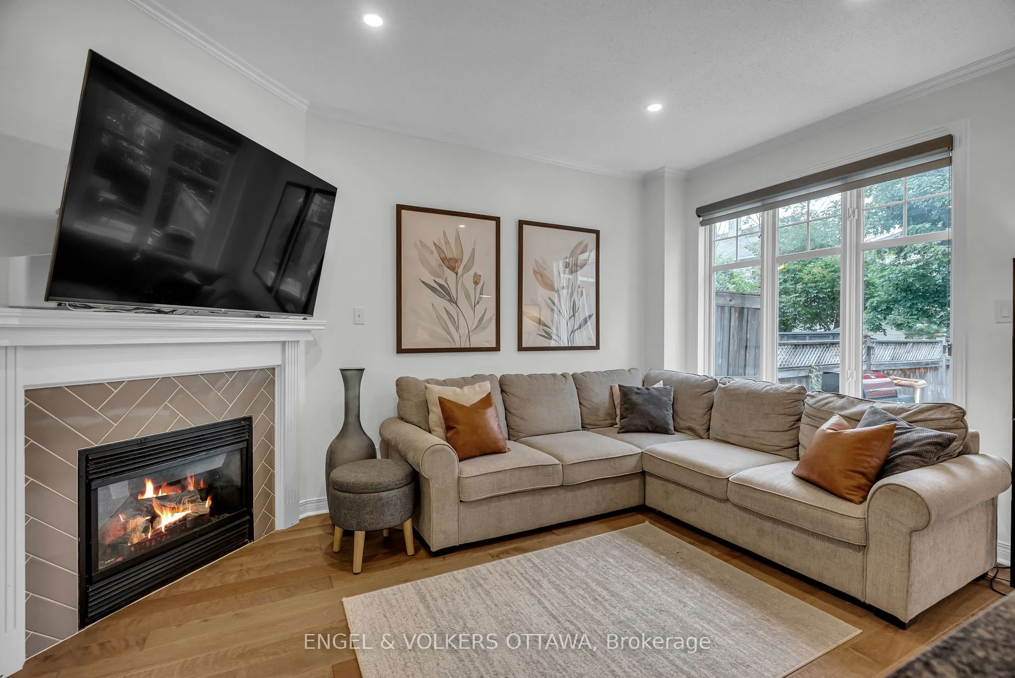 529 Devonwood Circle