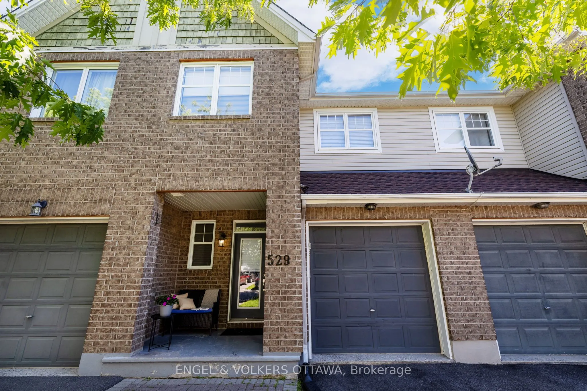 529 Devonwood Circle