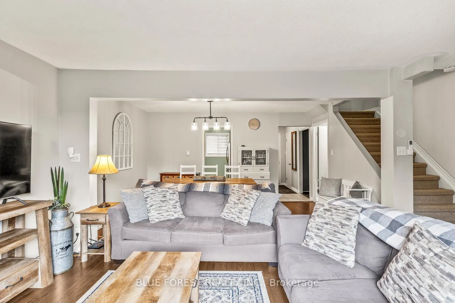 460 Southdale Road E, #11