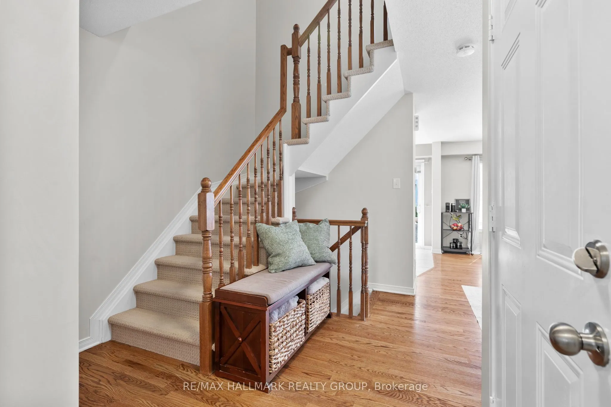 379 Rolling Meadow Crescent