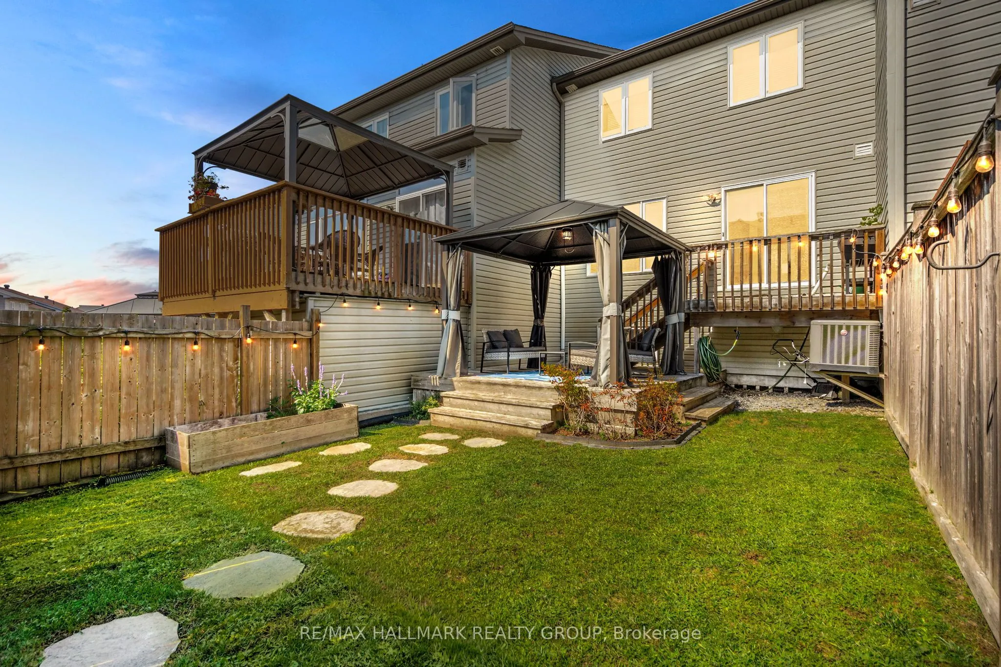 379 Rolling Meadow Crescent