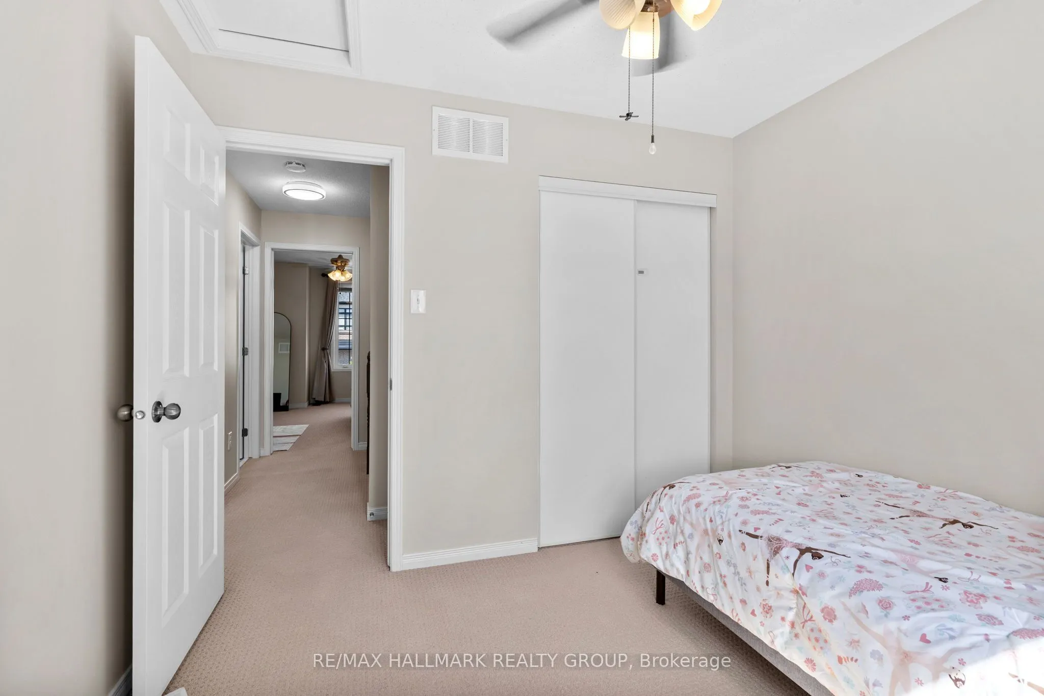 379 Rolling Meadow Crescent