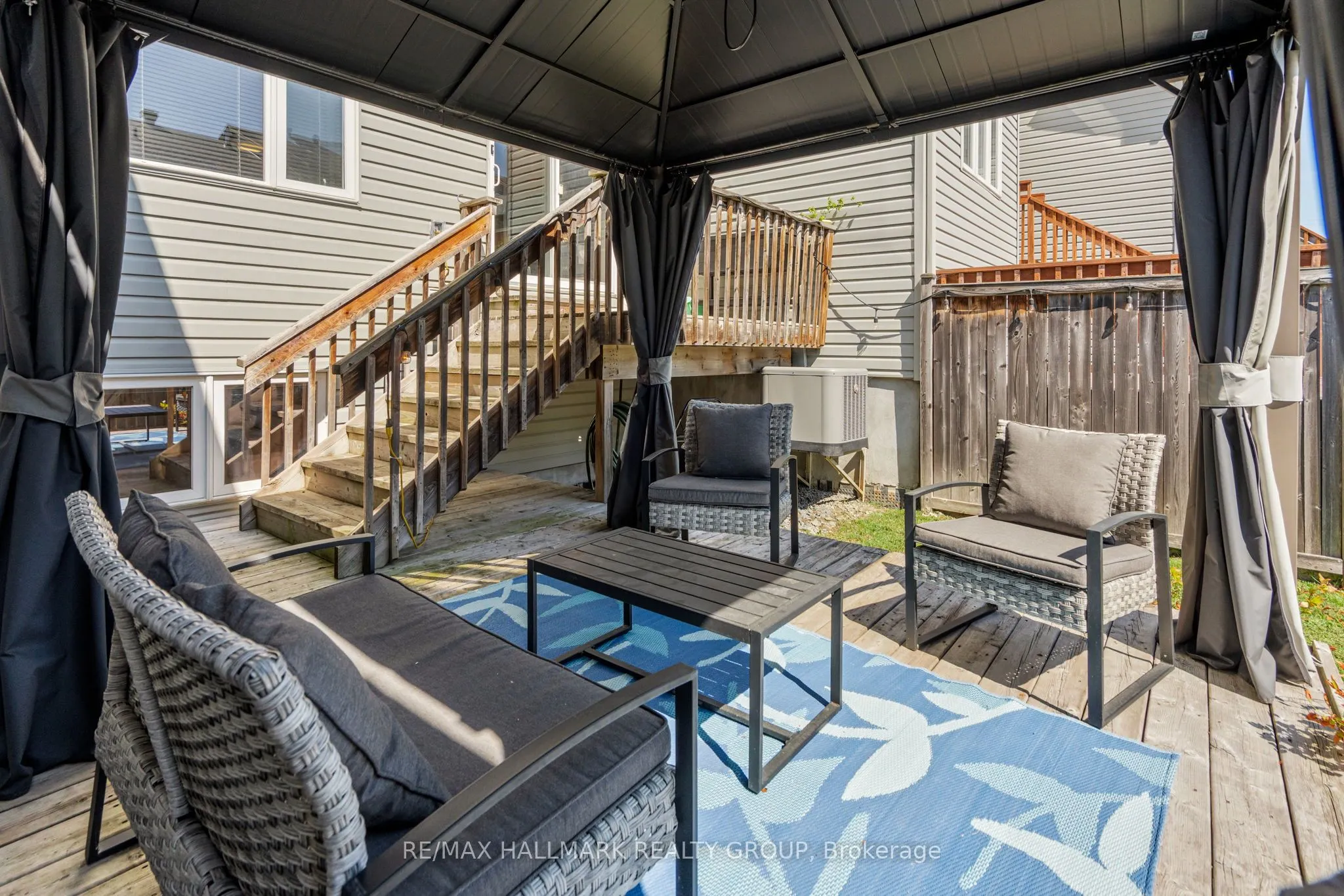 379 Rolling Meadow Crescent
