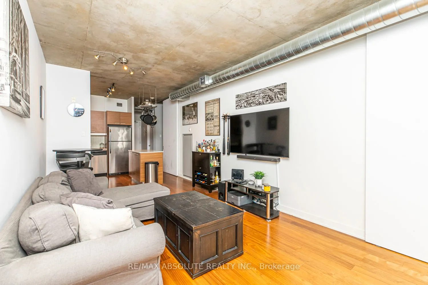 349 Mcleod Street, #422