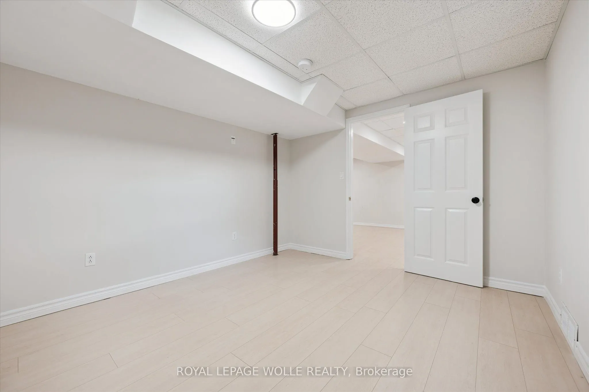 22 WINDWARD Place