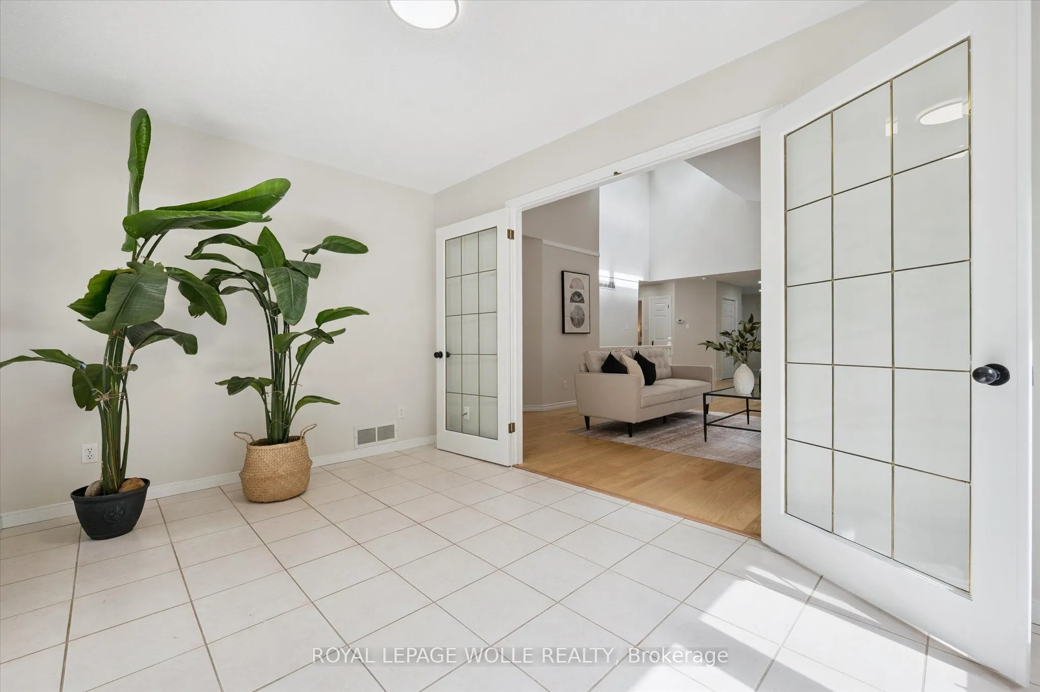 22 WINDWARD Place