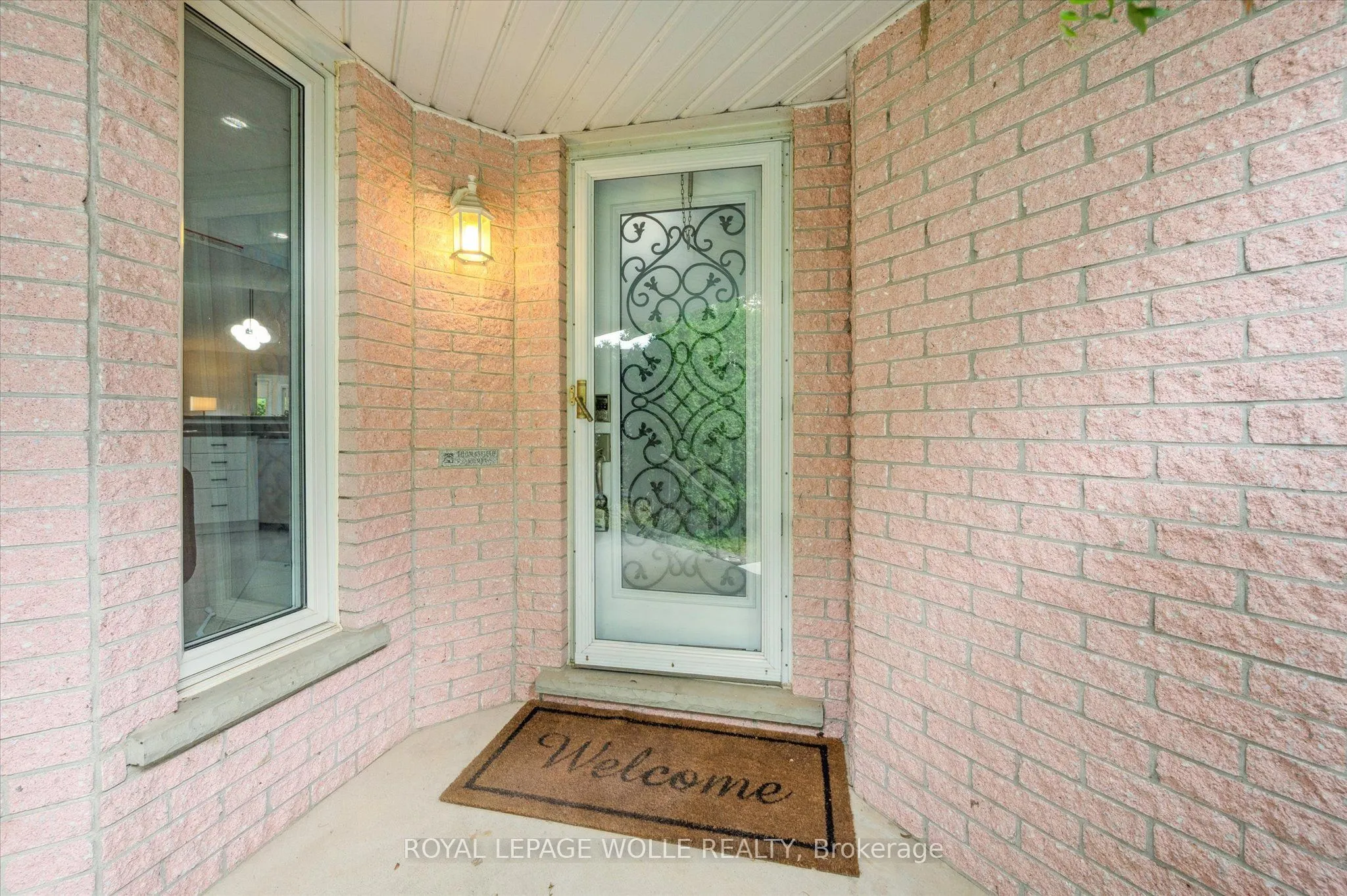 22 WINDWARD Place
