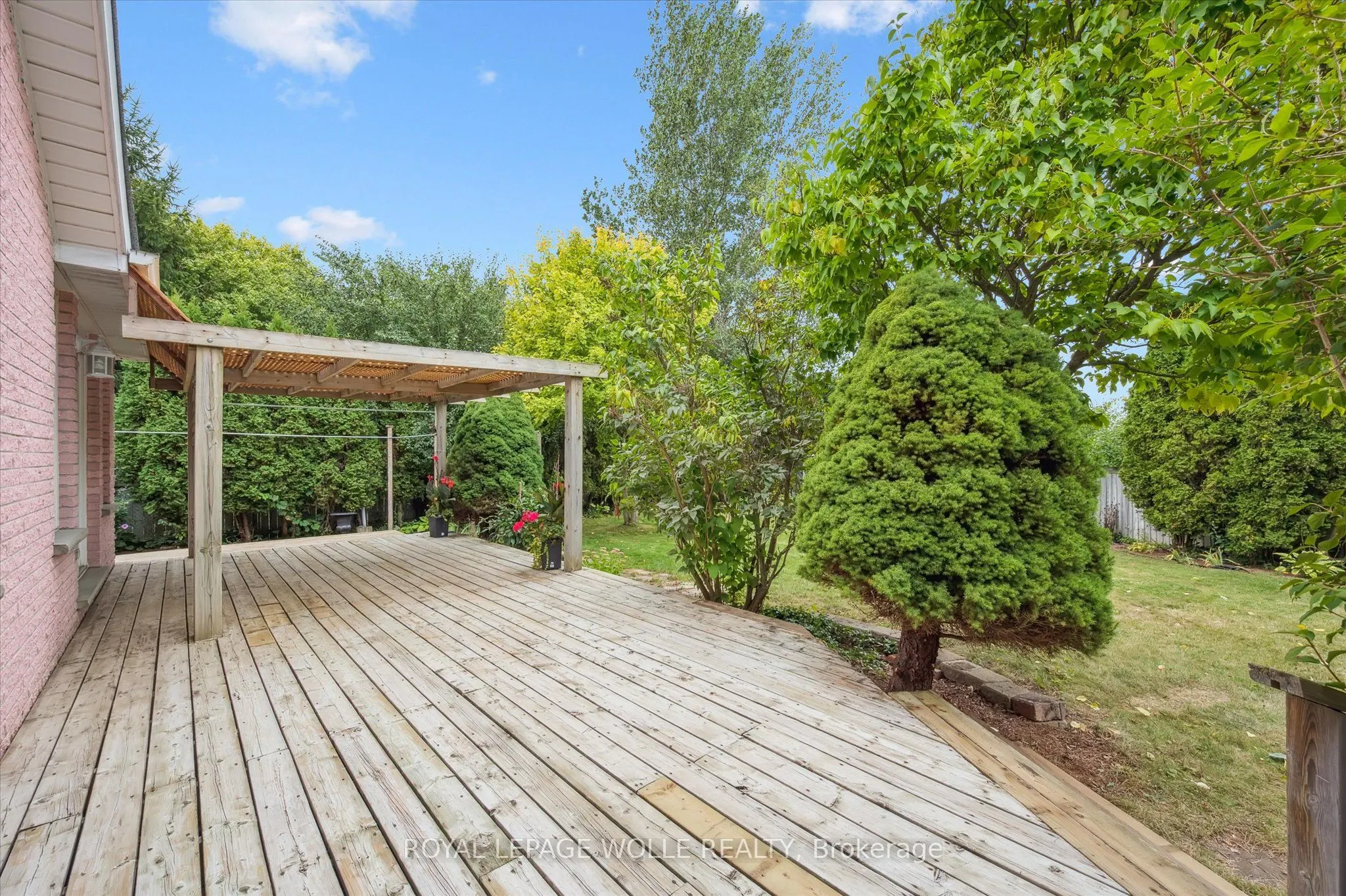 22 WINDWARD Place