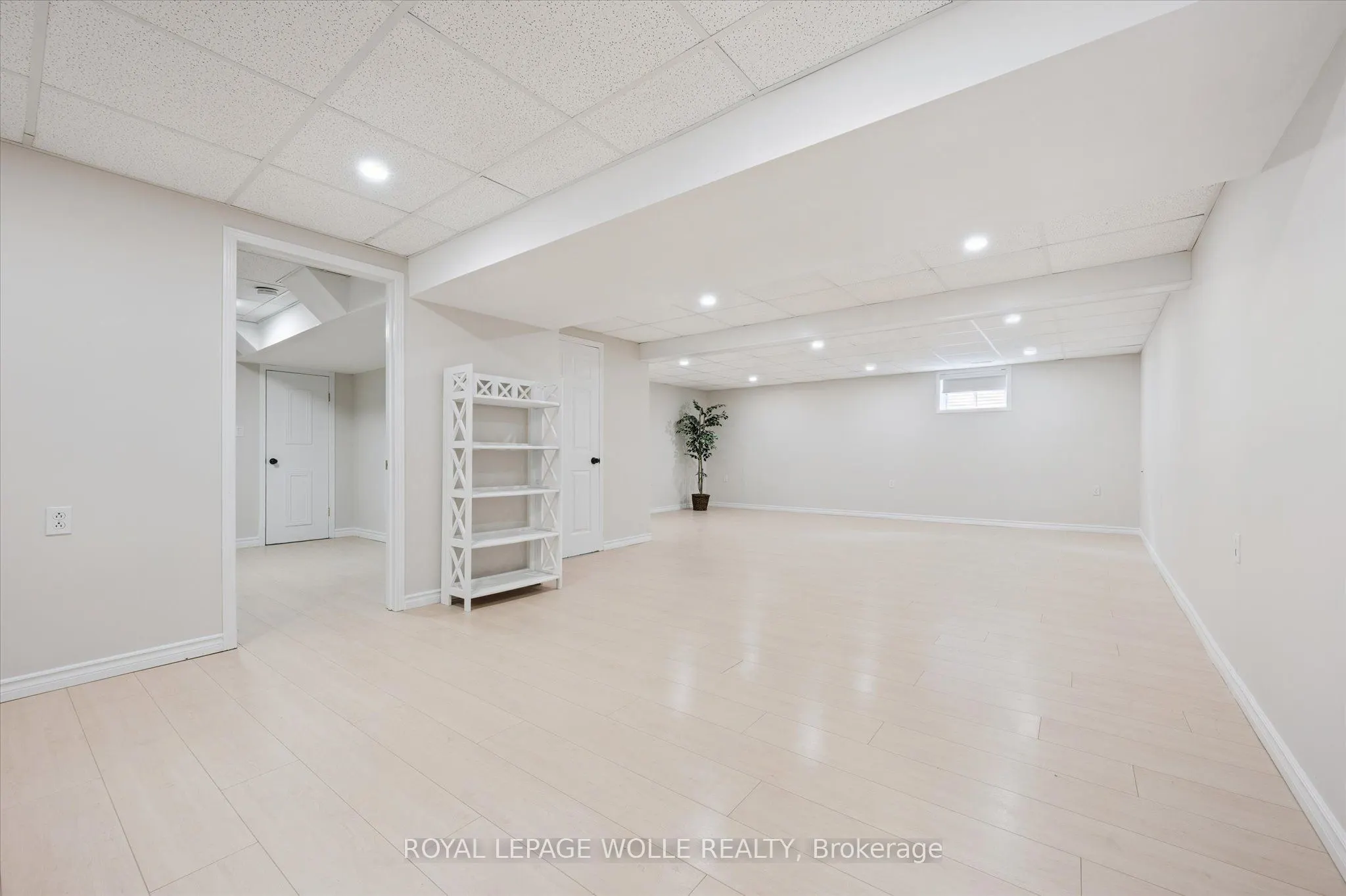22 WINDWARD Place