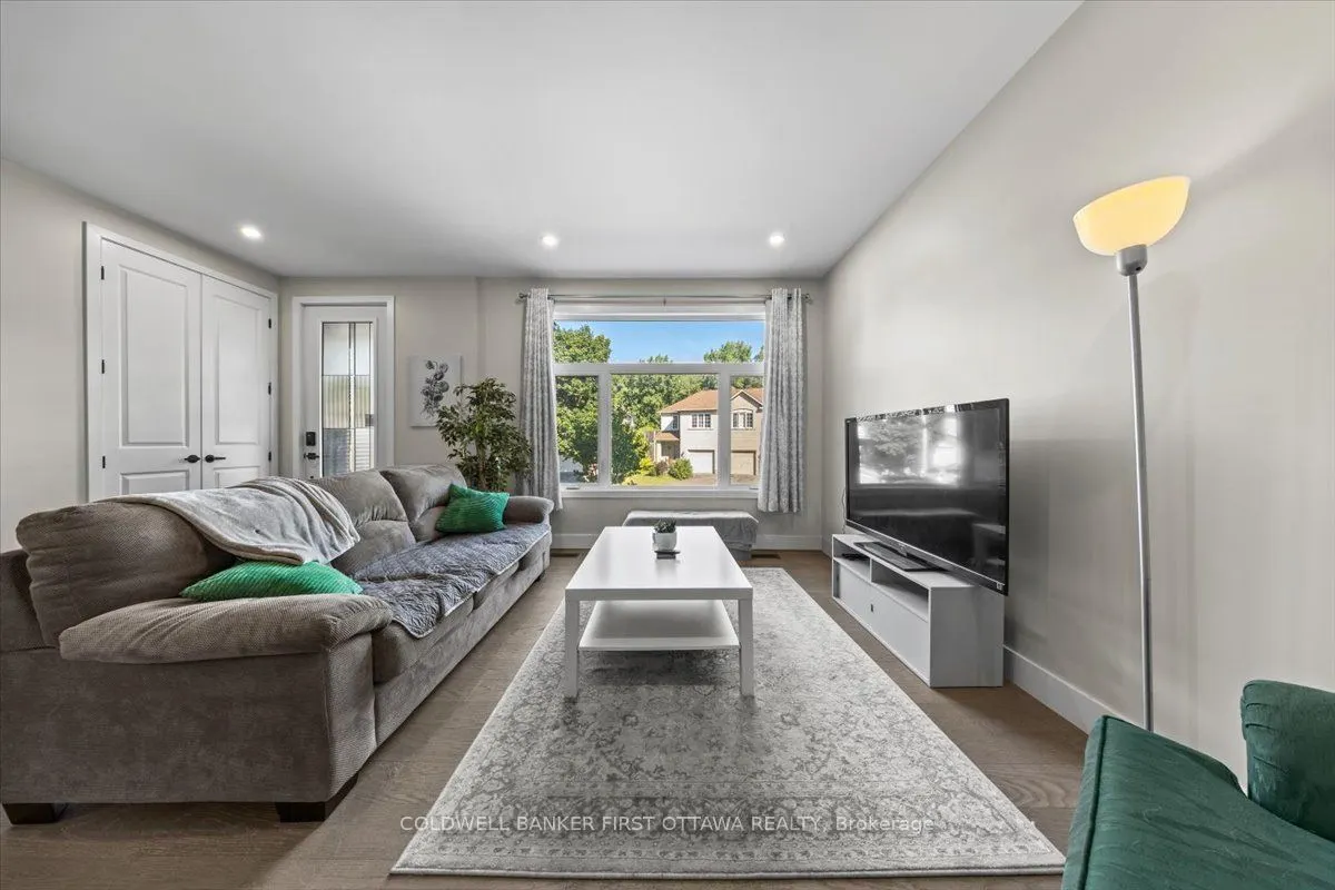 25 Pennard Way, #A & B