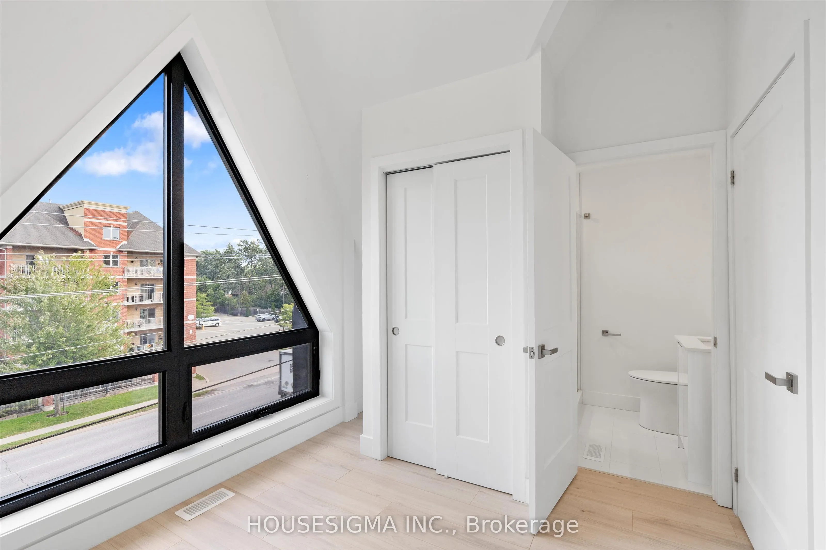 7277 Wilson Crescent, #302