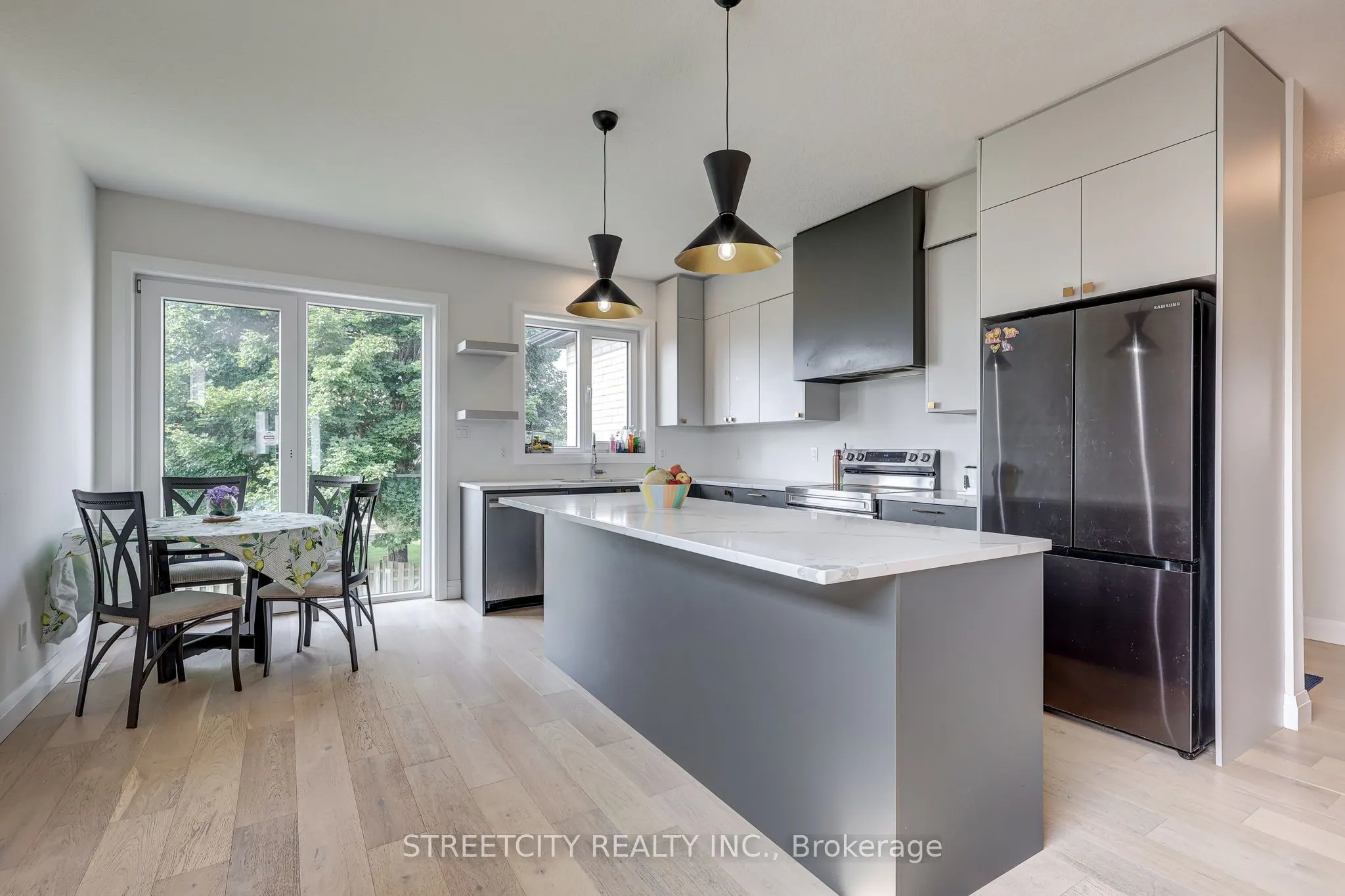 42 Alexander Circle