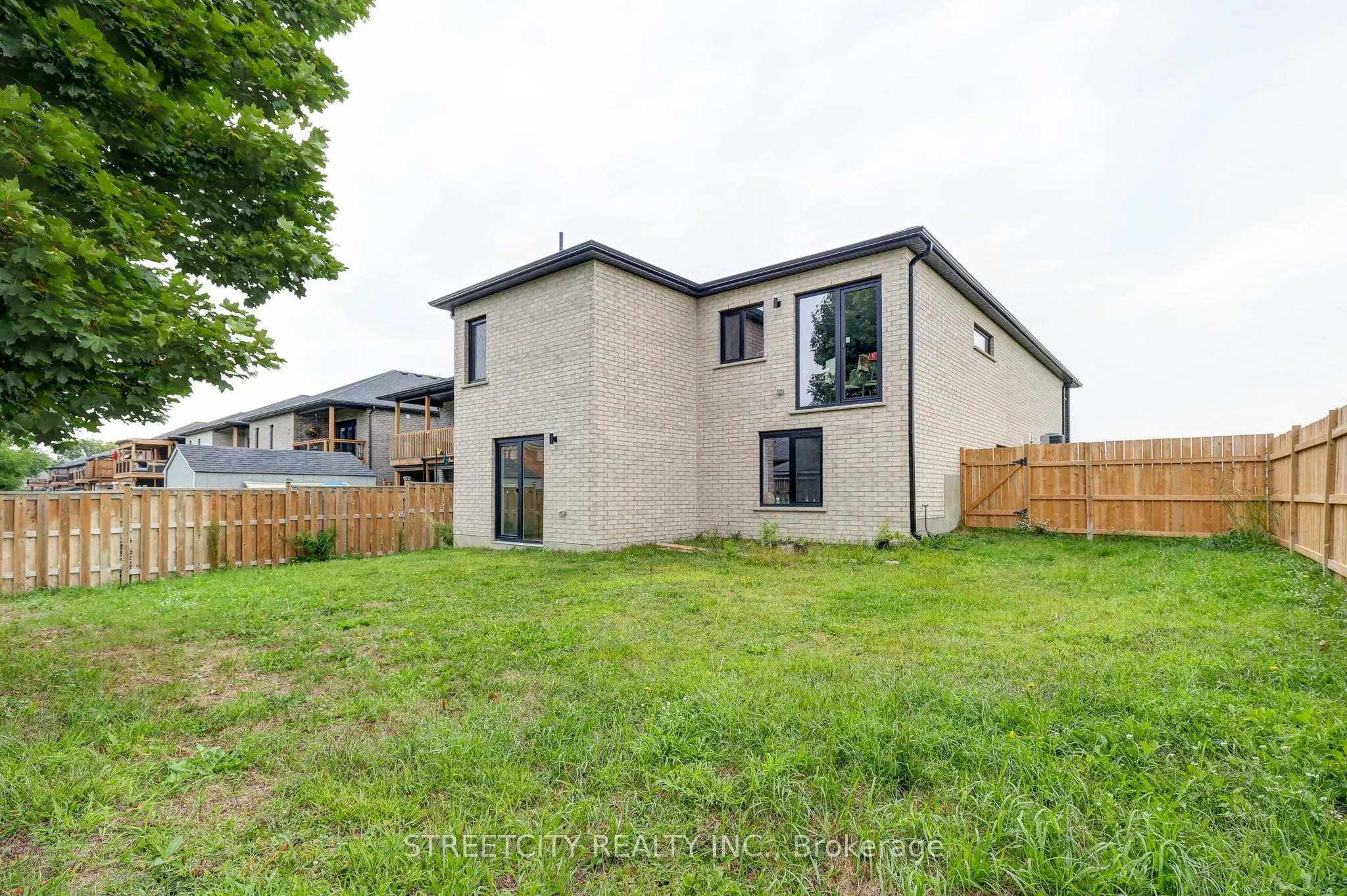 42 Alexander Circle