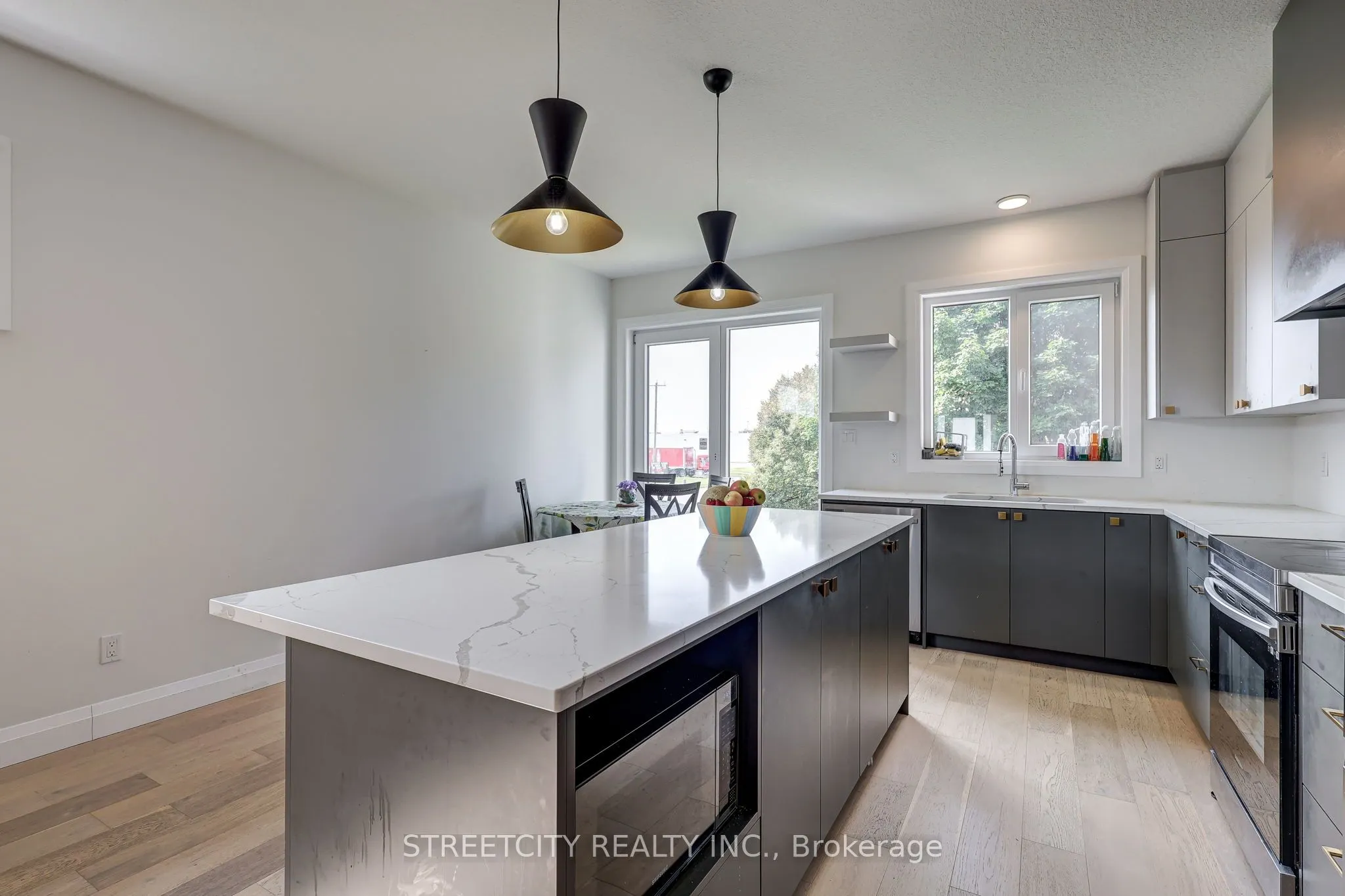 42 Alexander Circle