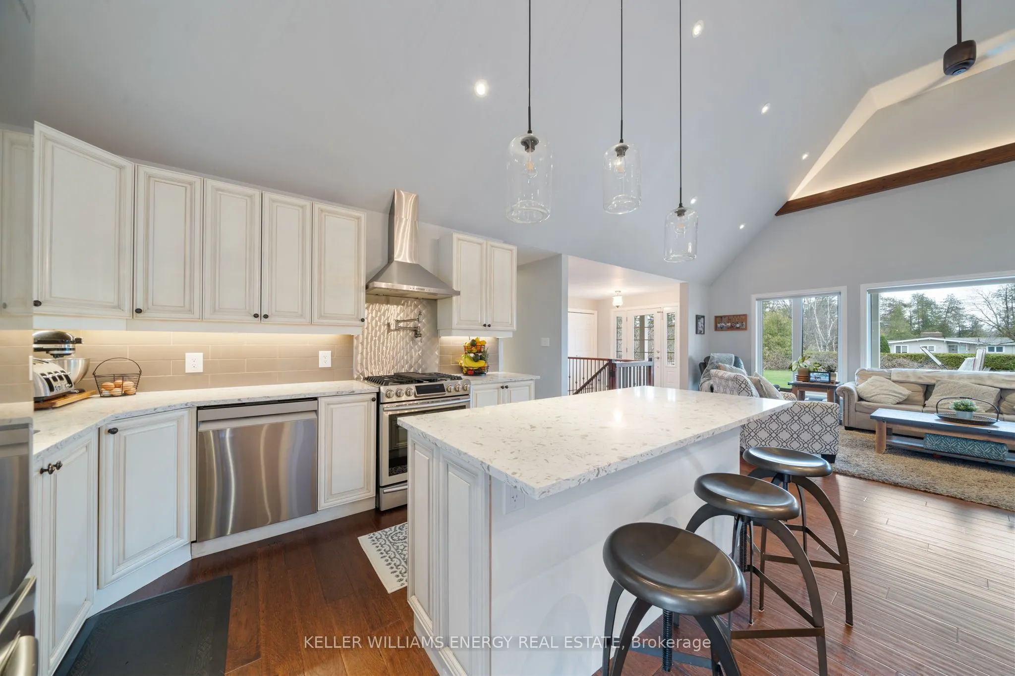 20 Lagoon Drive