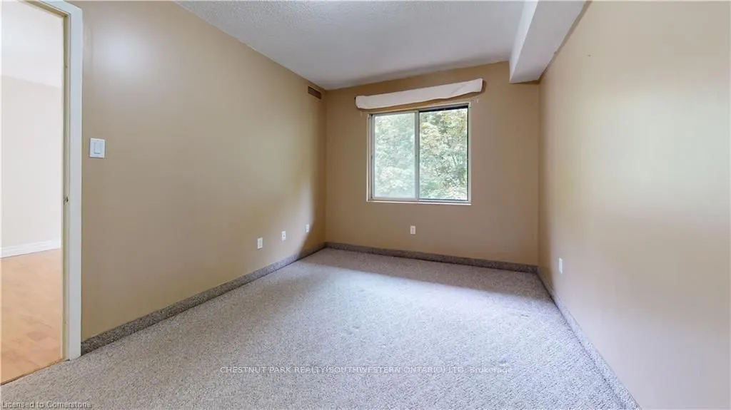 15 Hofstetter Avenue, #403