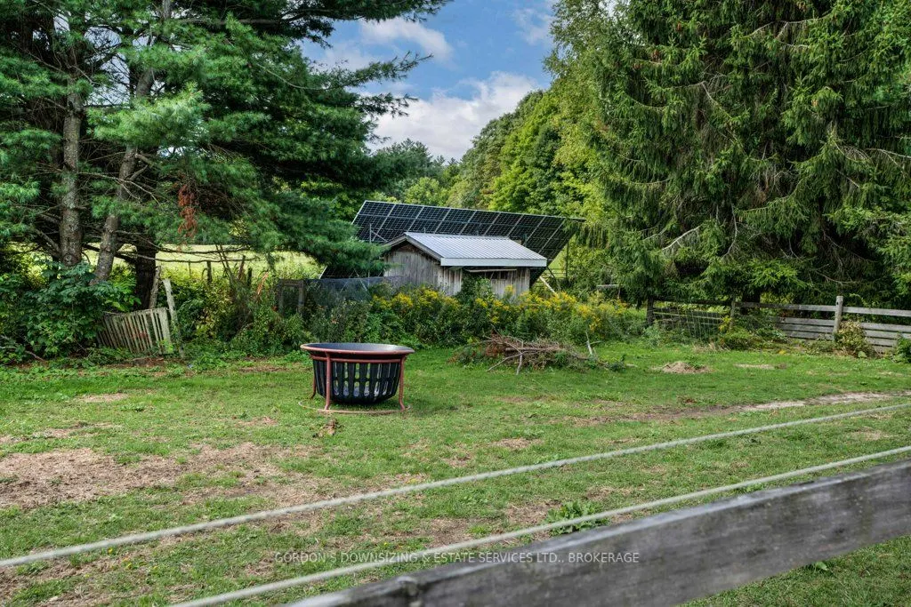 1084 Moon Road