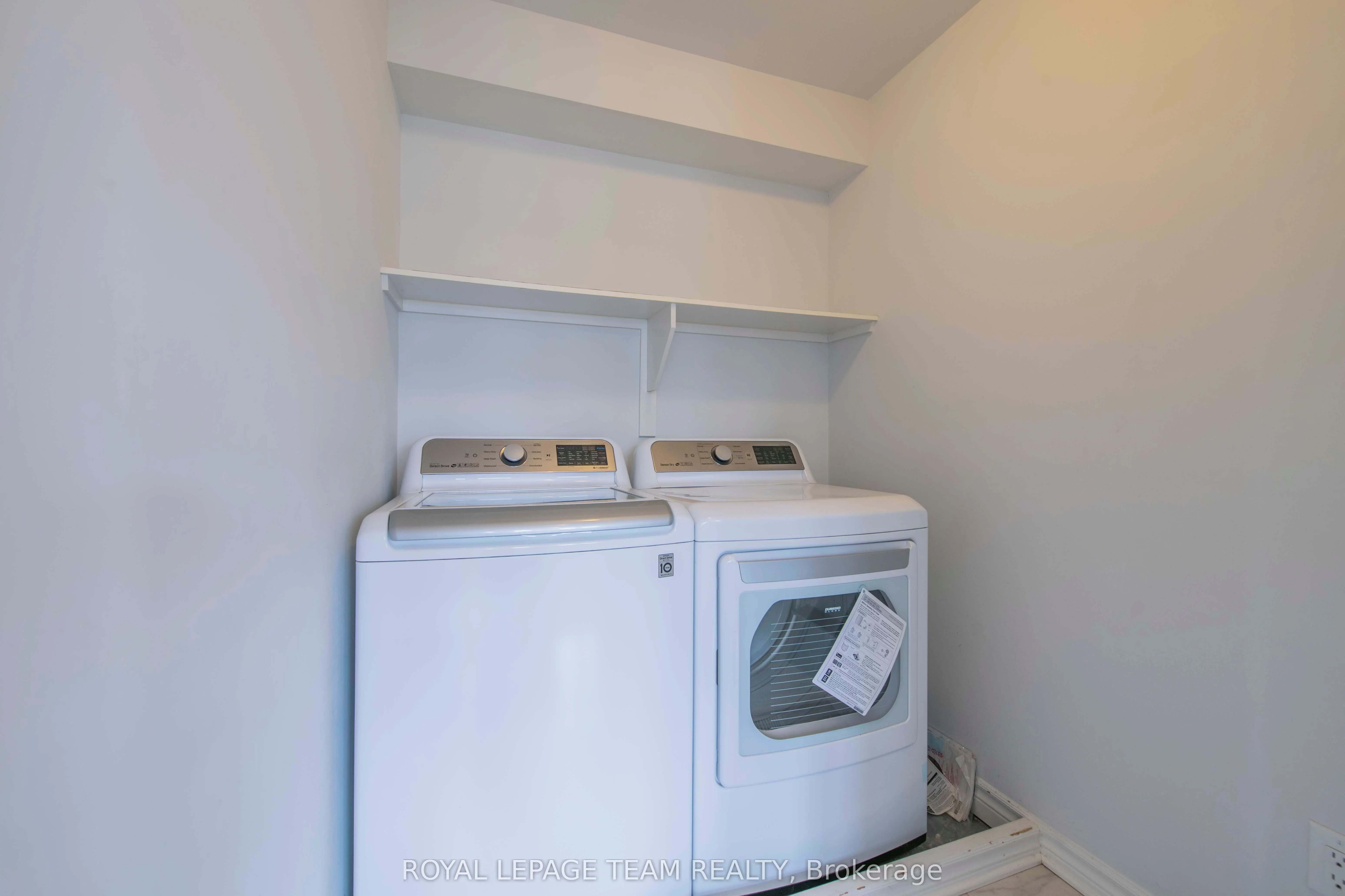 500 Grand Tully Way