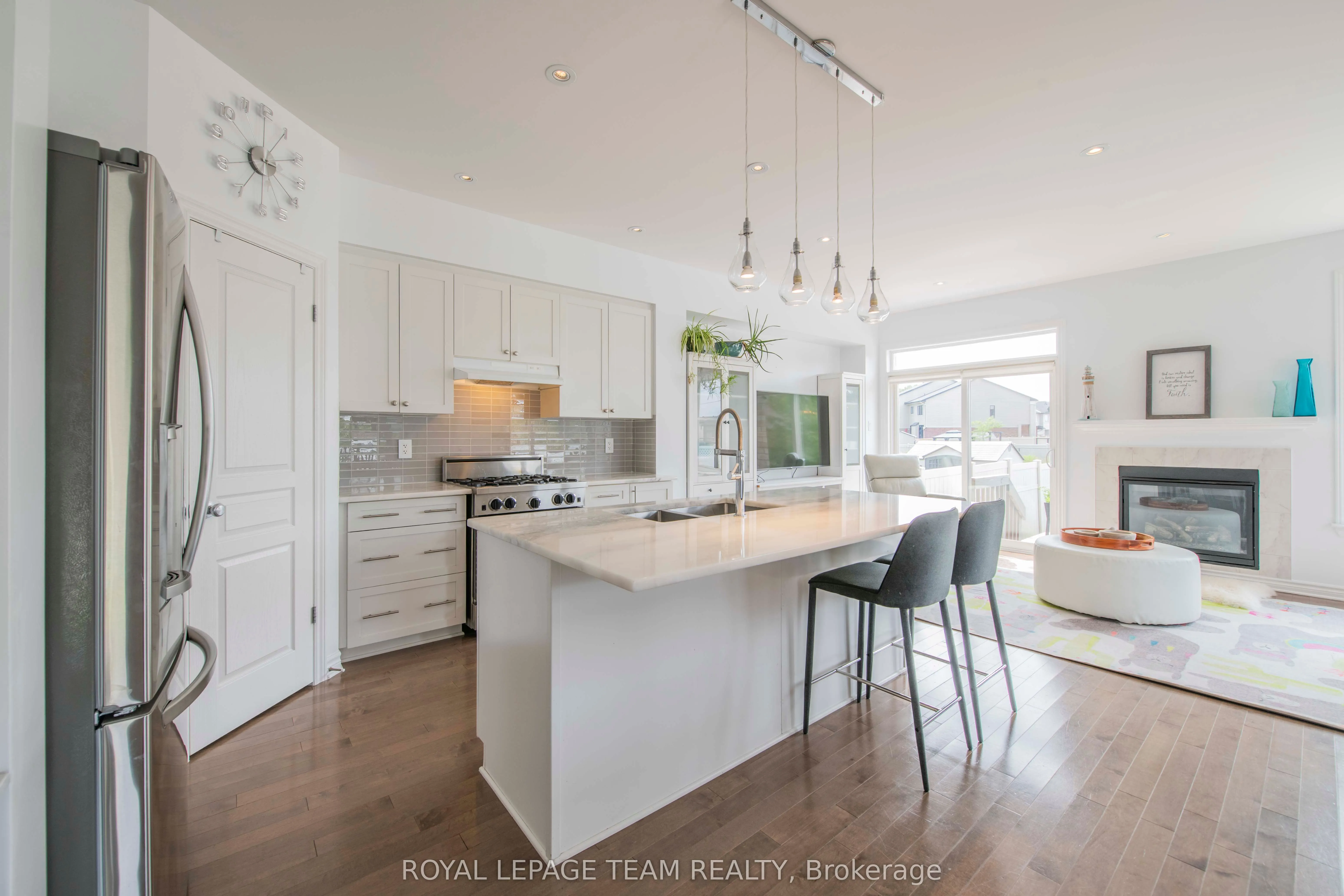500 Grand Tully Way