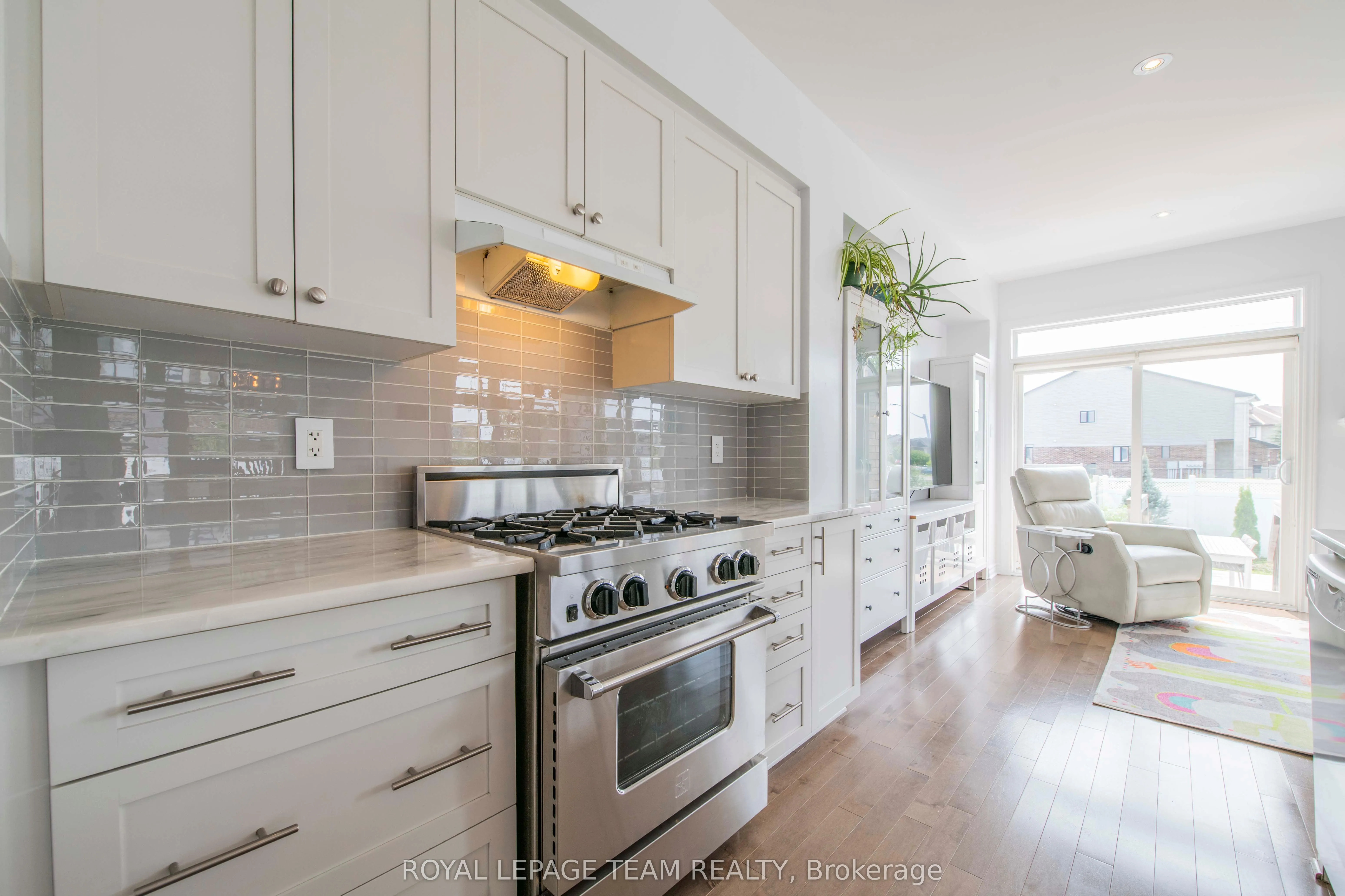 500 Grand Tully Way
