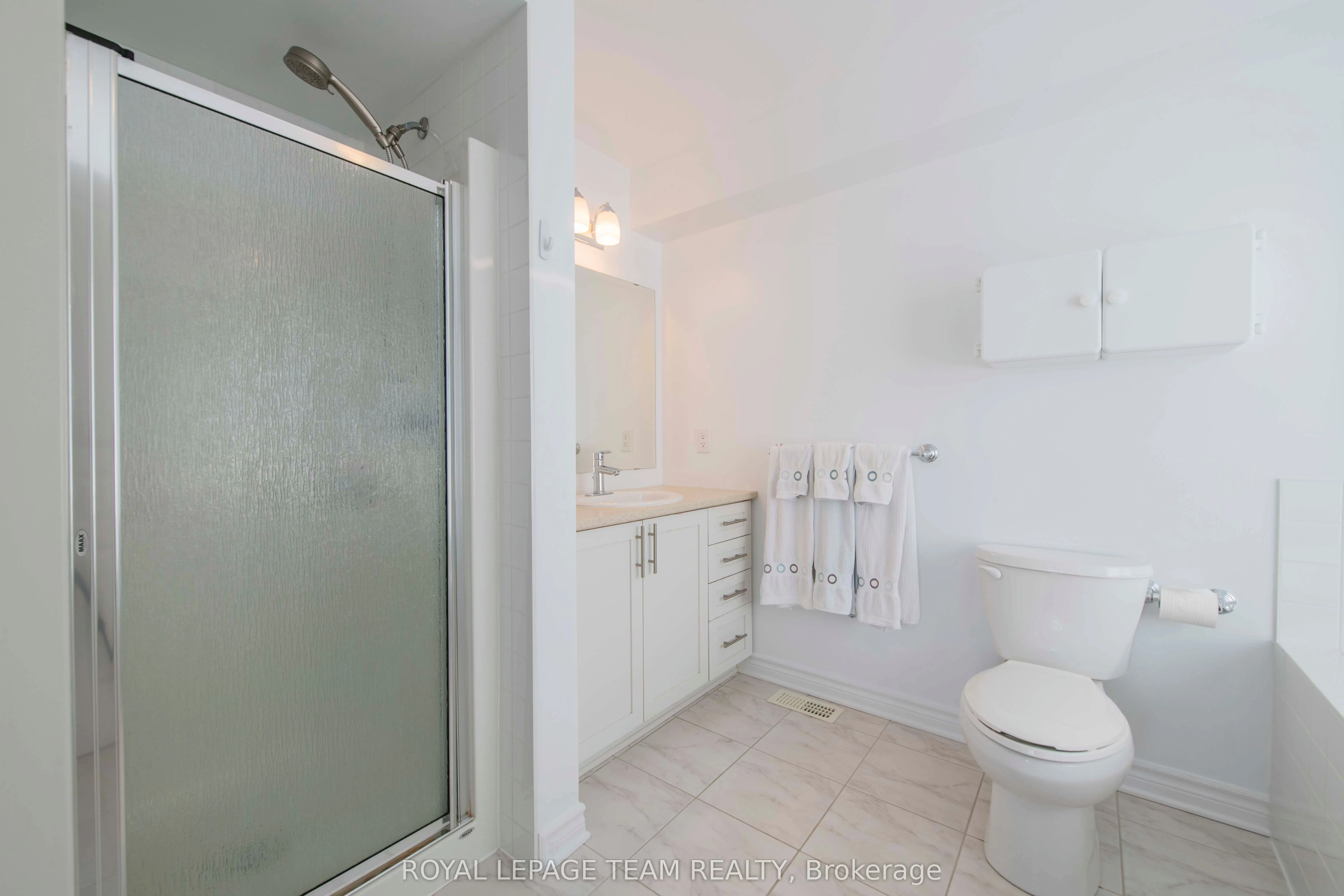 500 Grand Tully Way