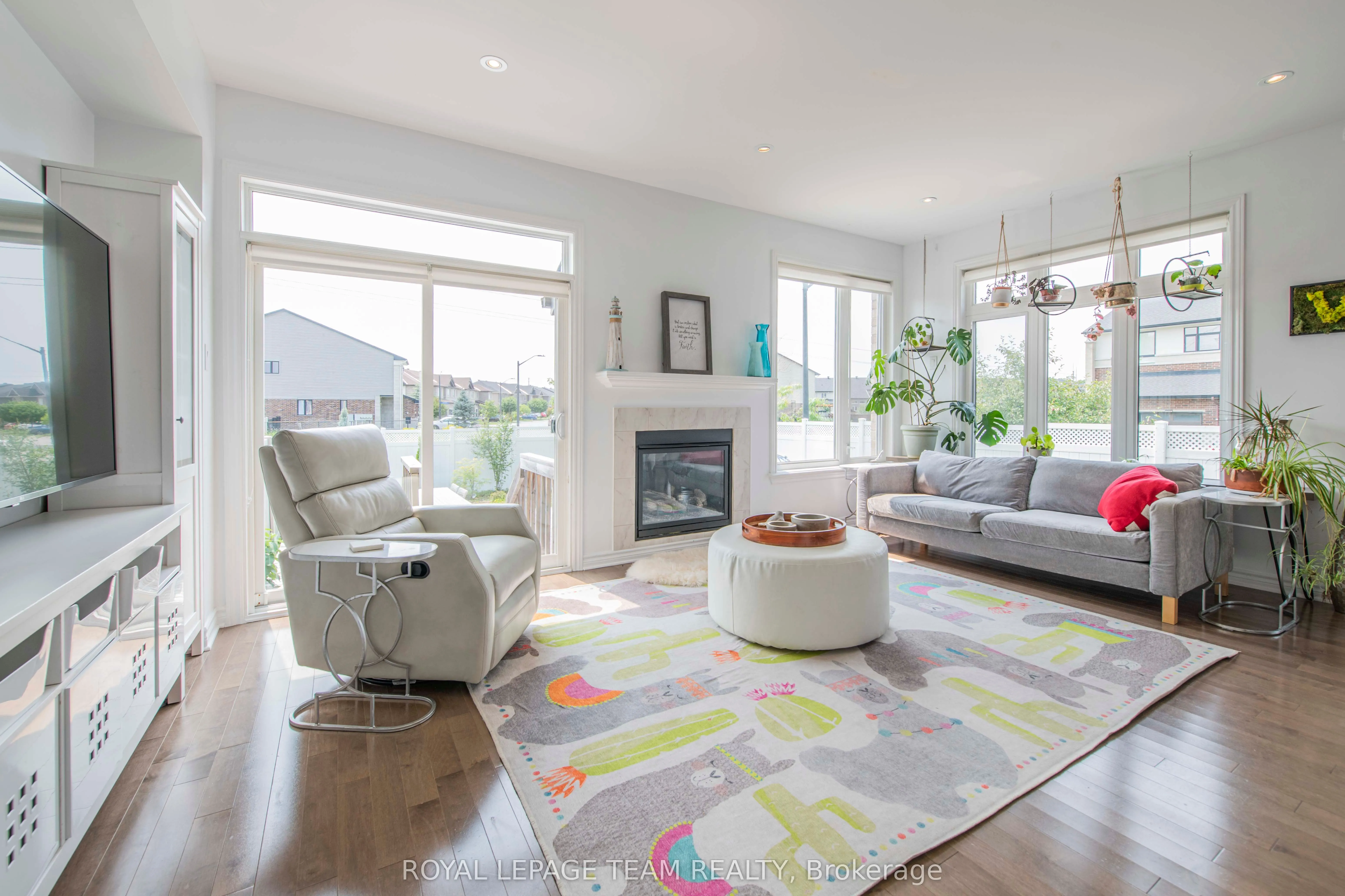 500 Grand Tully Way
