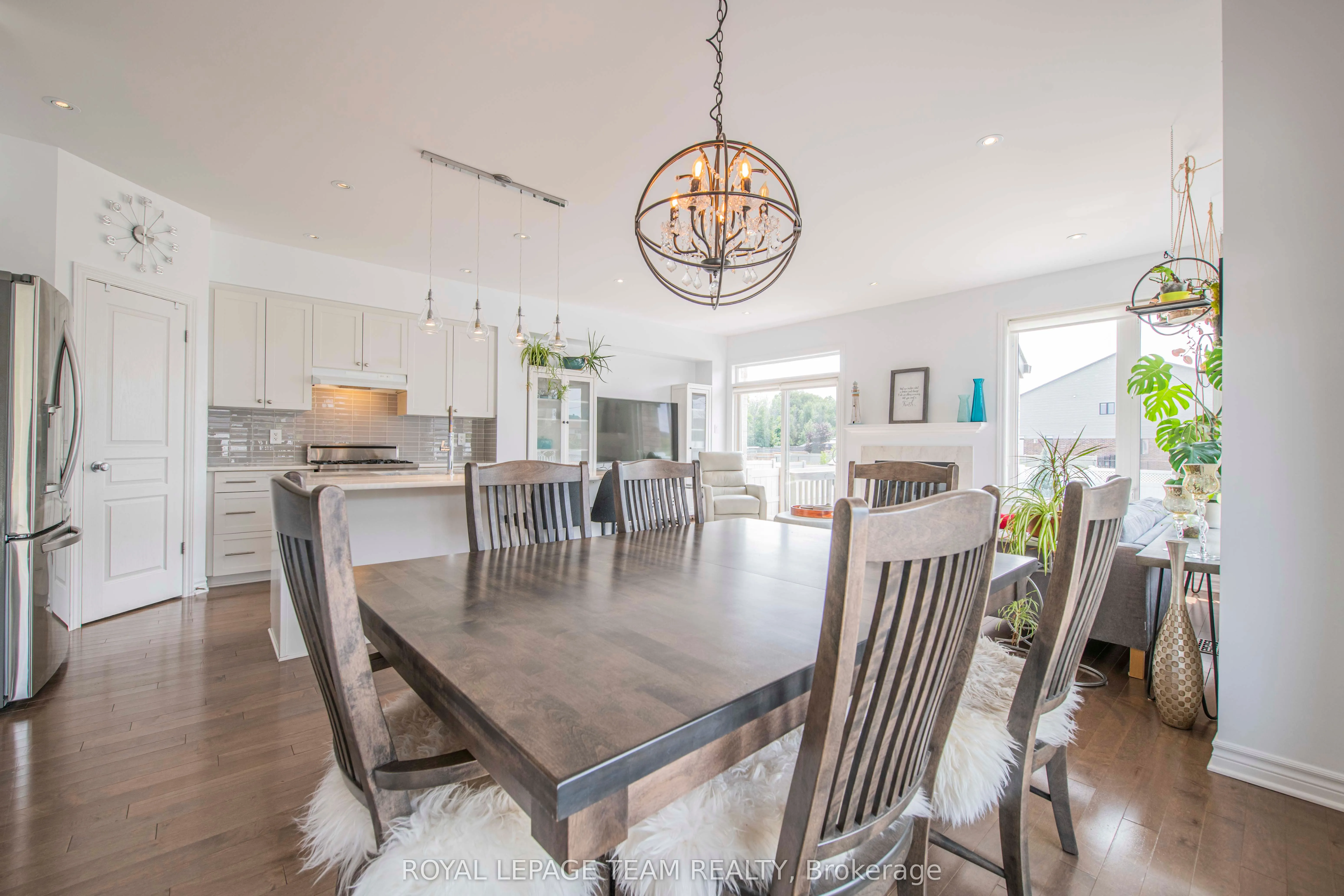 500 Grand Tully Way