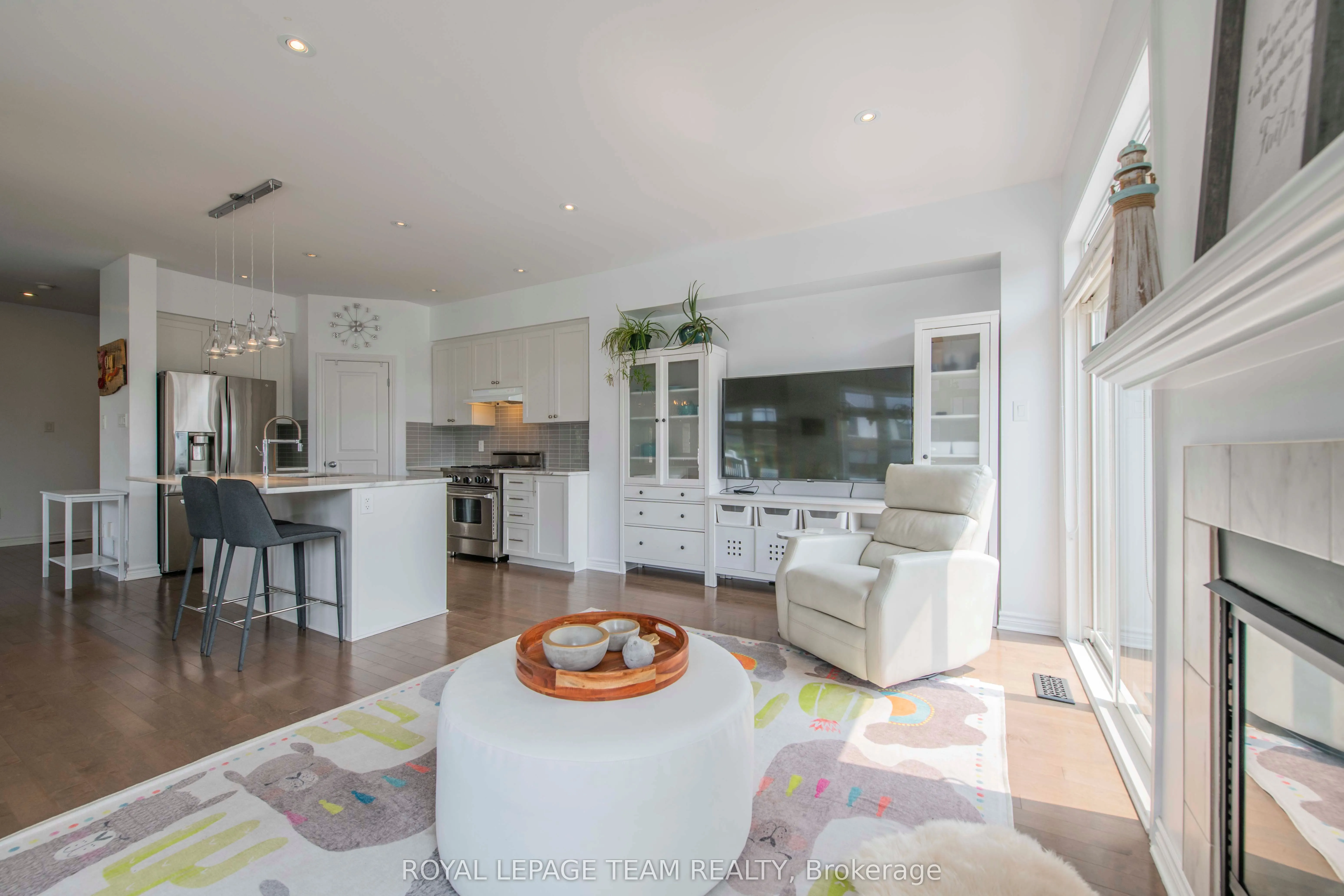 500 Grand Tully Way