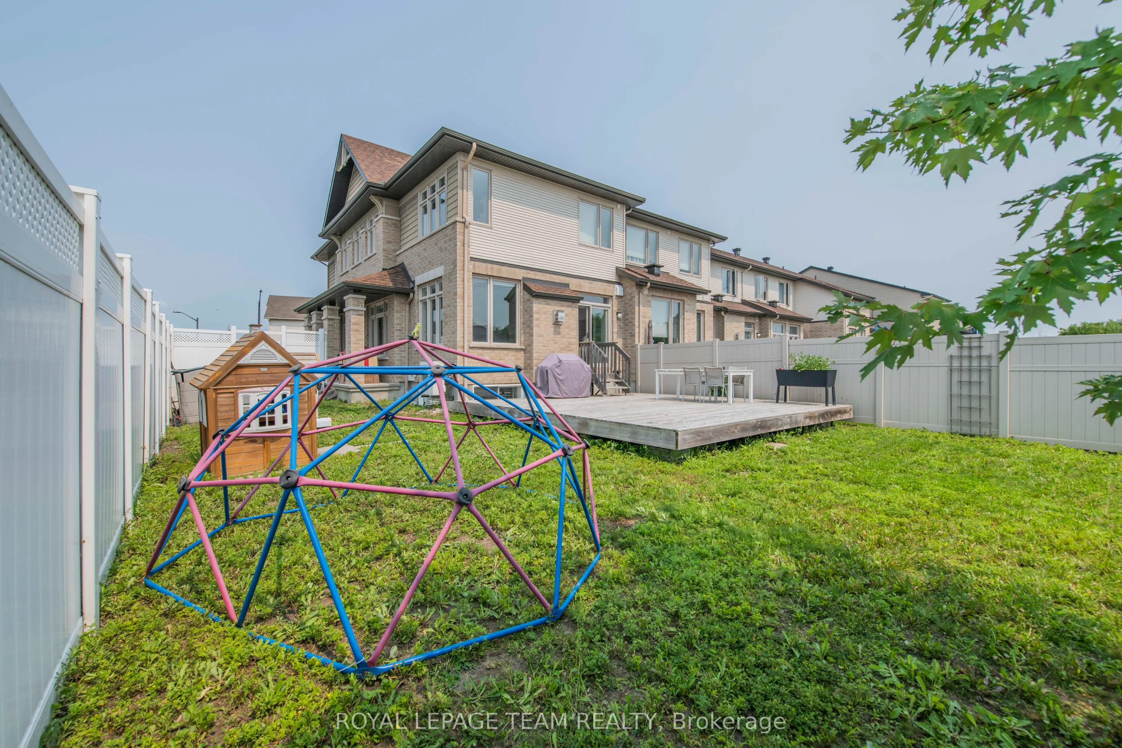 500 Grand Tully Way