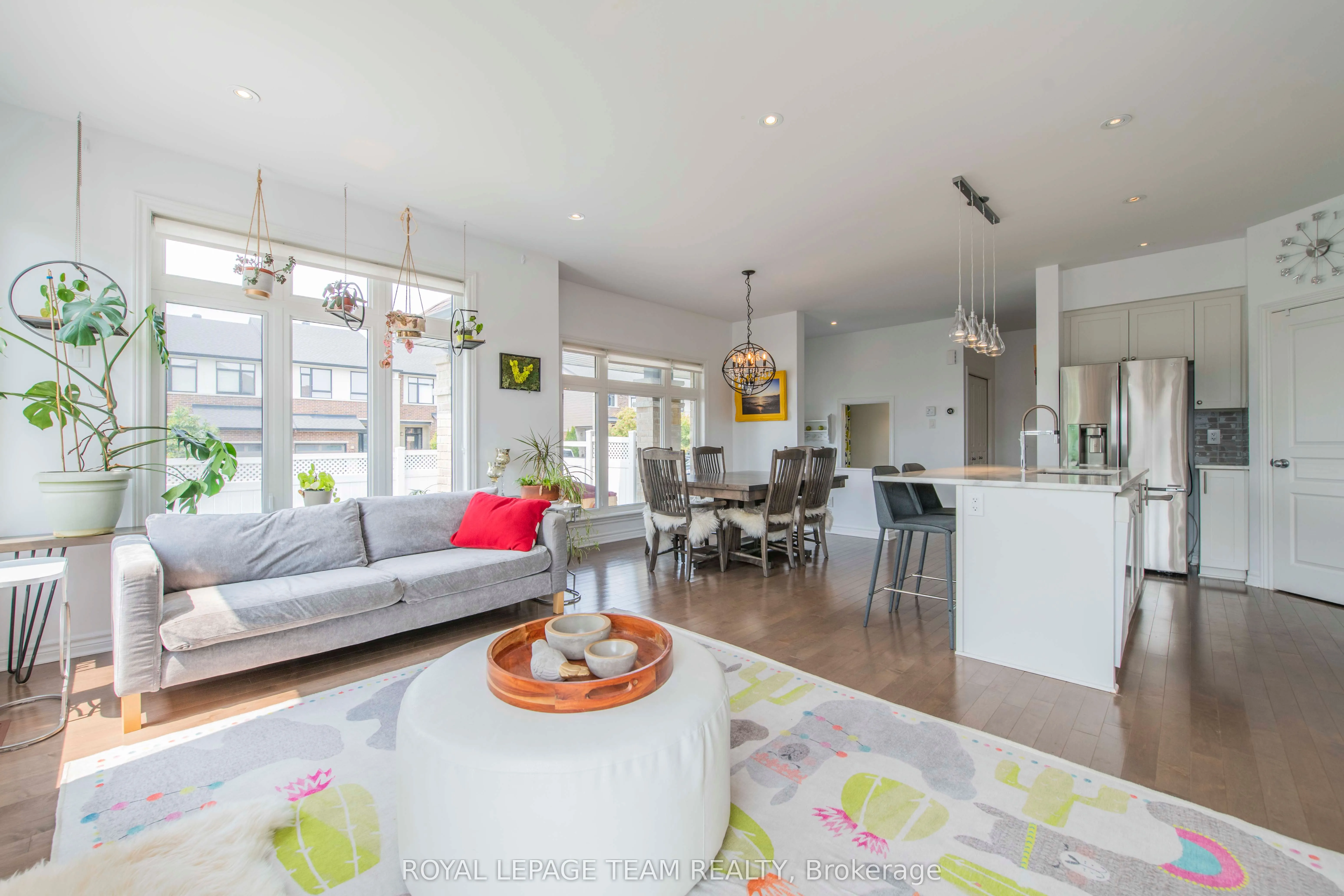 500 Grand Tully Way