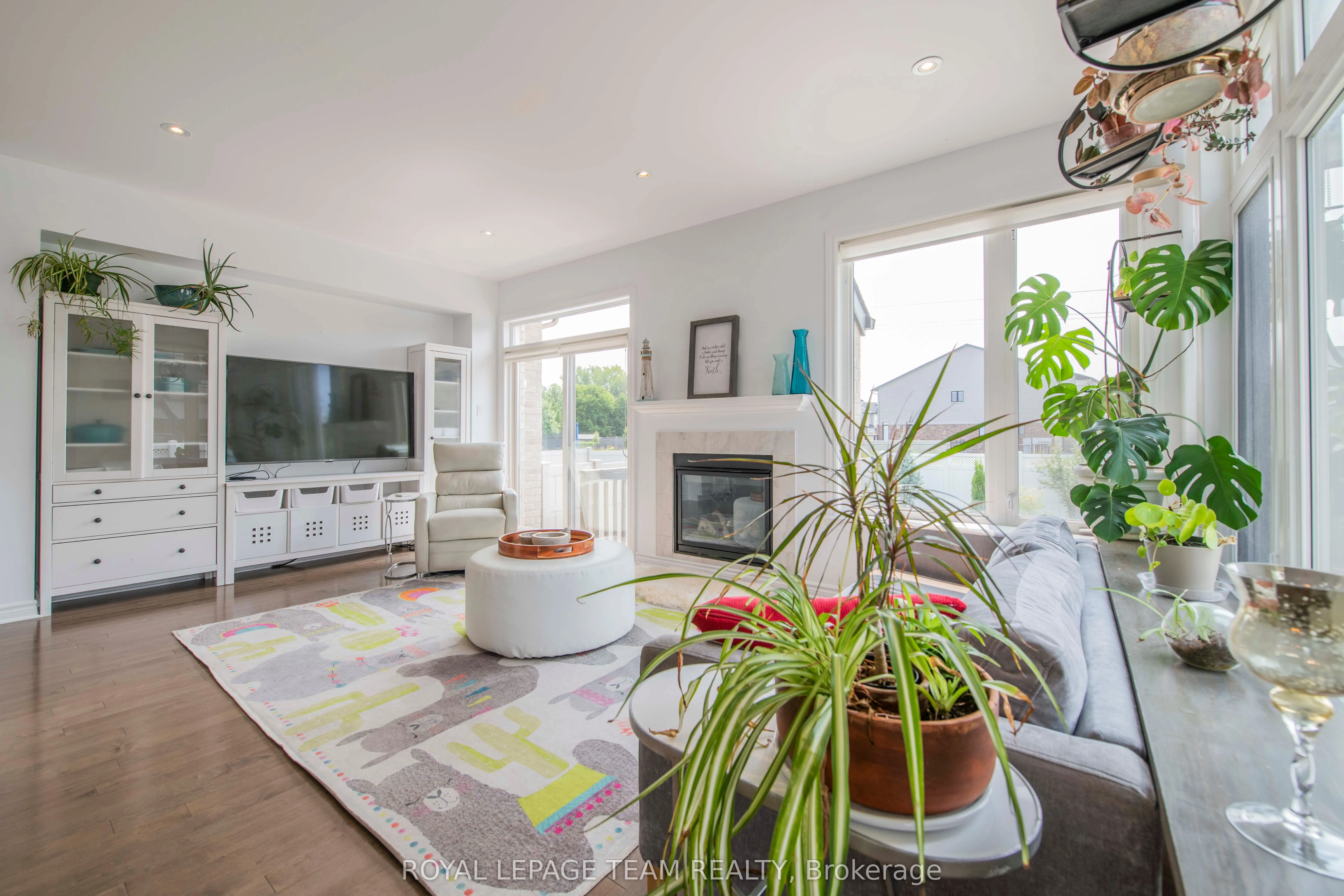 500 Grand Tully Way