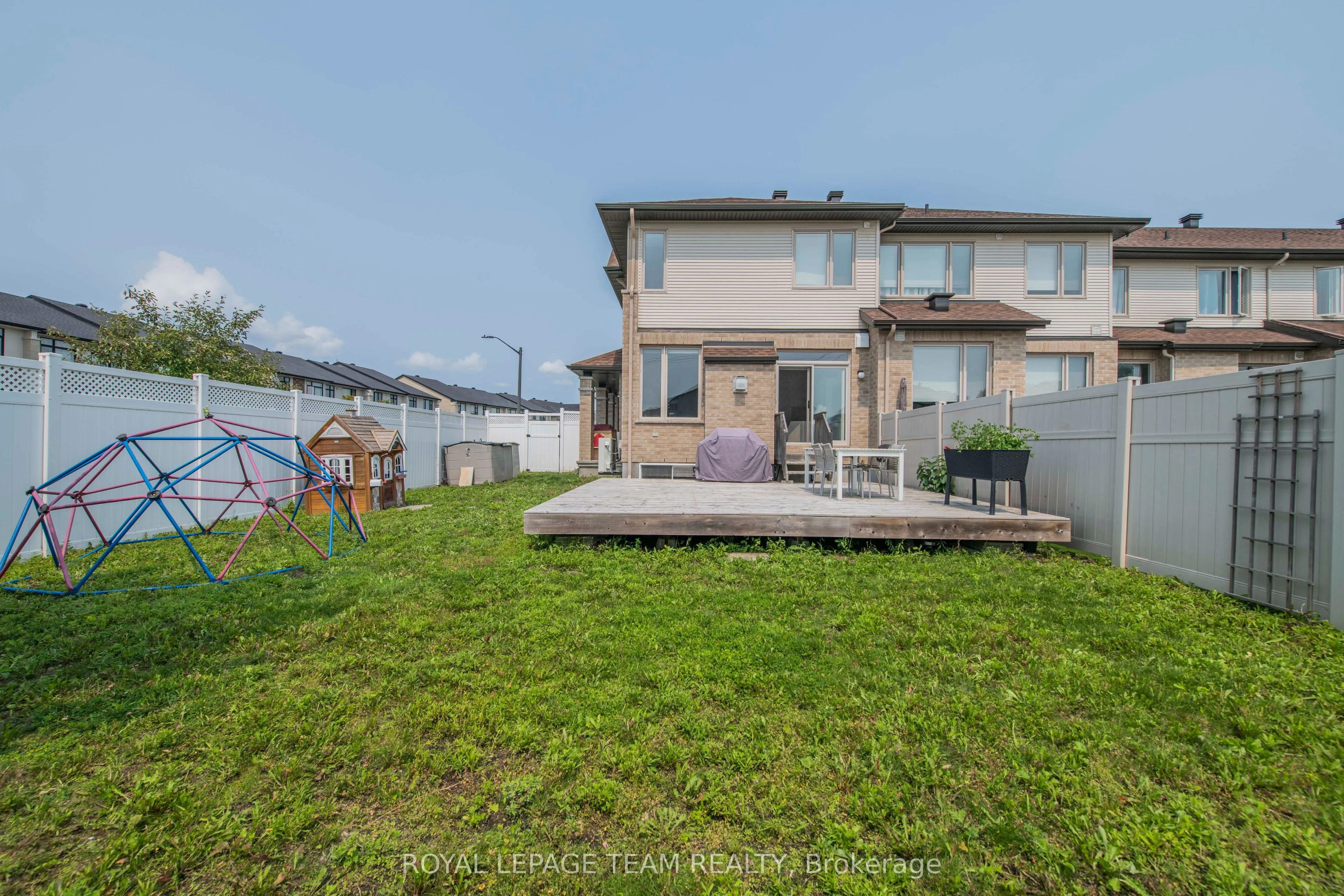 500 Grand Tully Way
