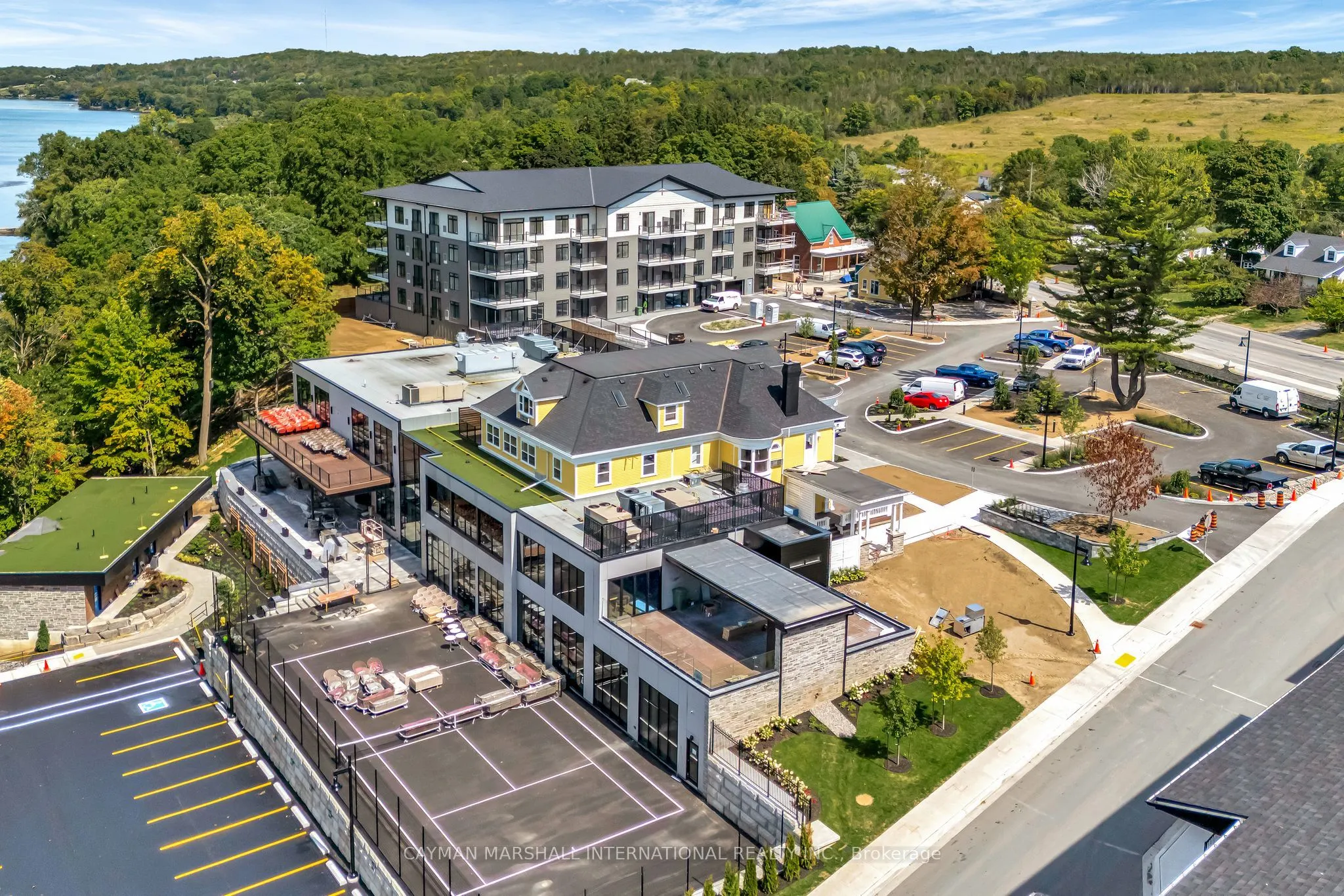 17 Cleave Avenue, #301