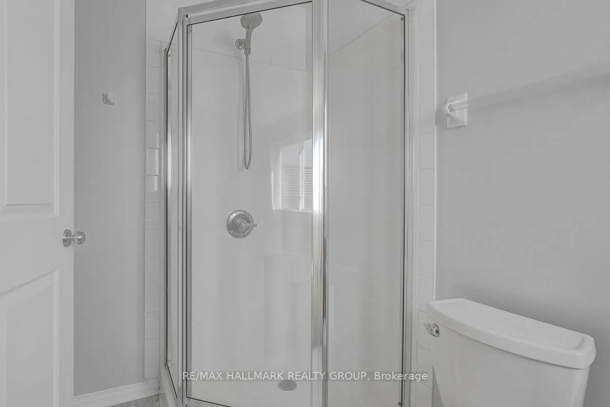 553 Burleigh Private