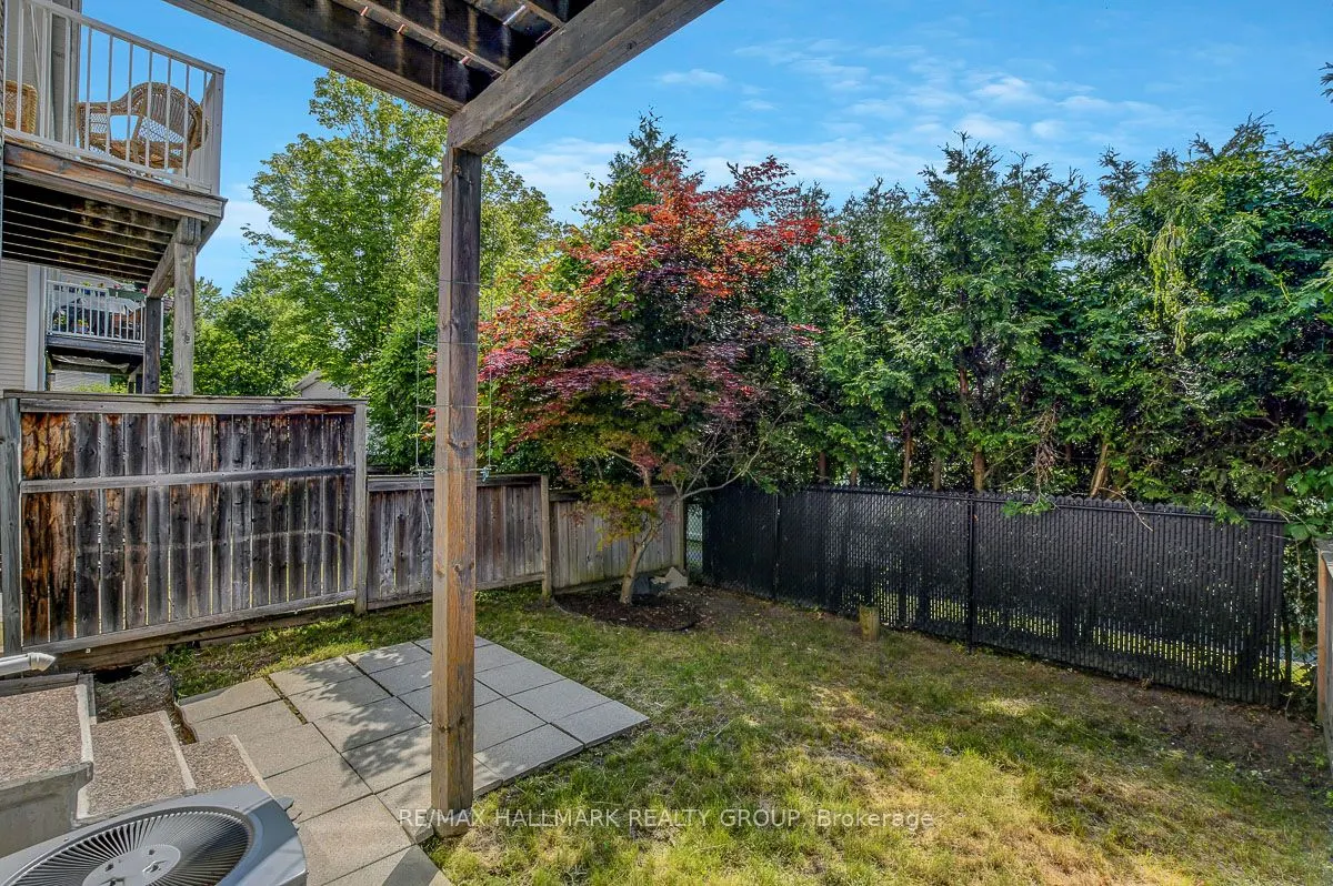 553 Burleigh Private