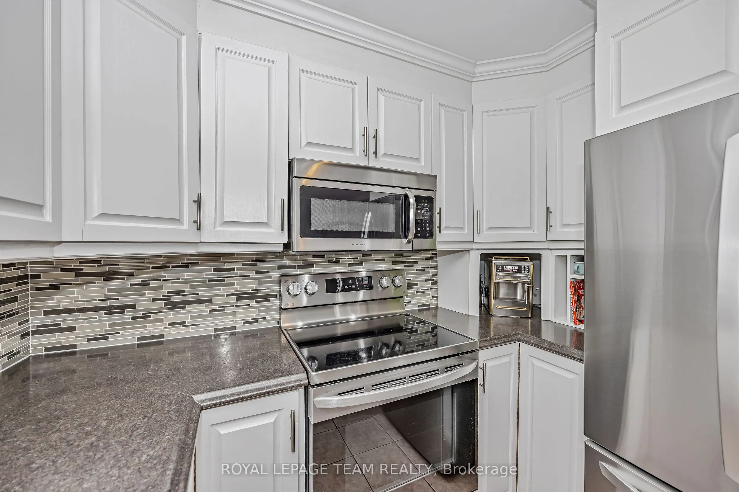 772 Kitley Line 3 Road