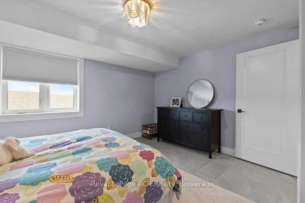 13 Jonathan Crescent