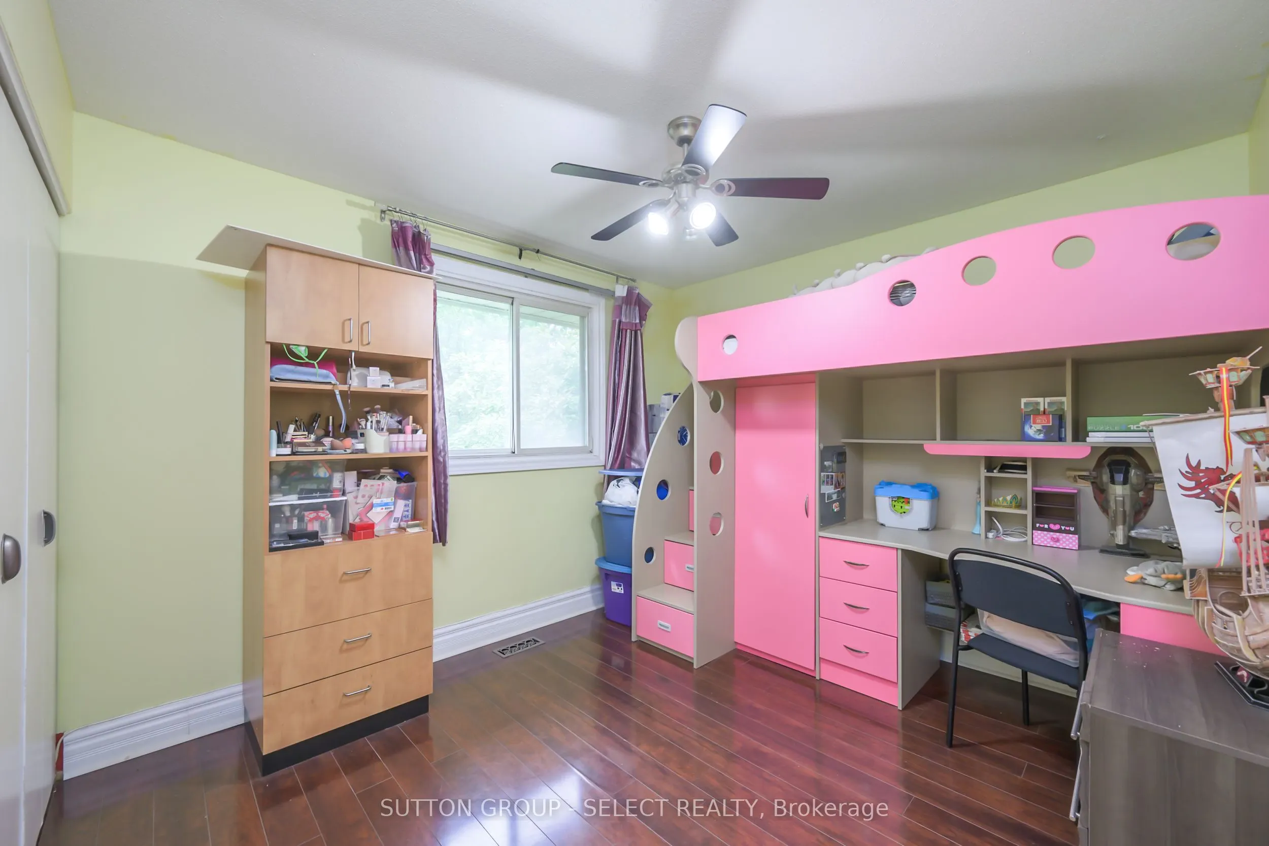 257 Edgehill Crescent